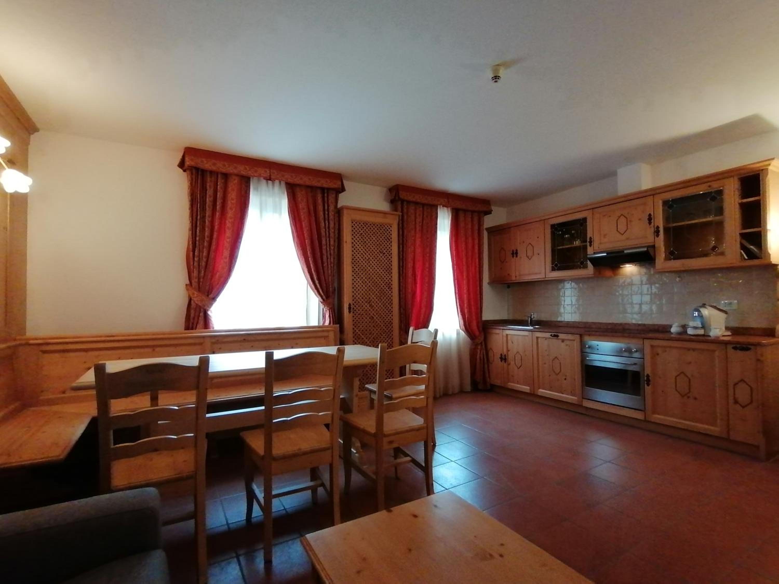 Three-Bedroom Apartment - Photo 16