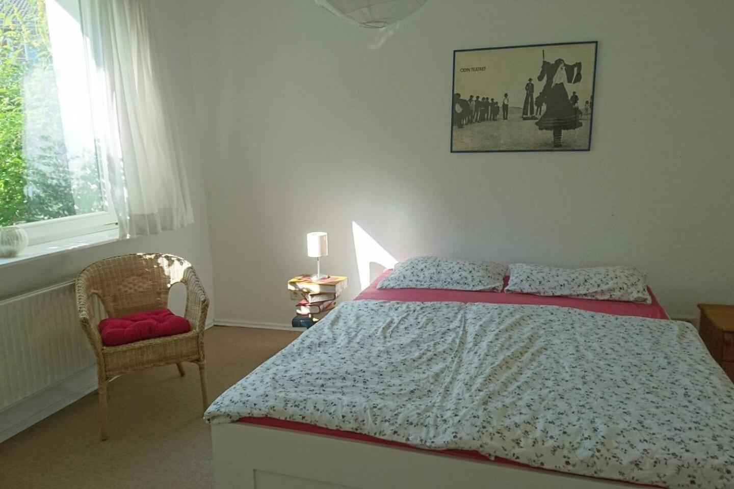 Three-Bedroom Apartment photo 3