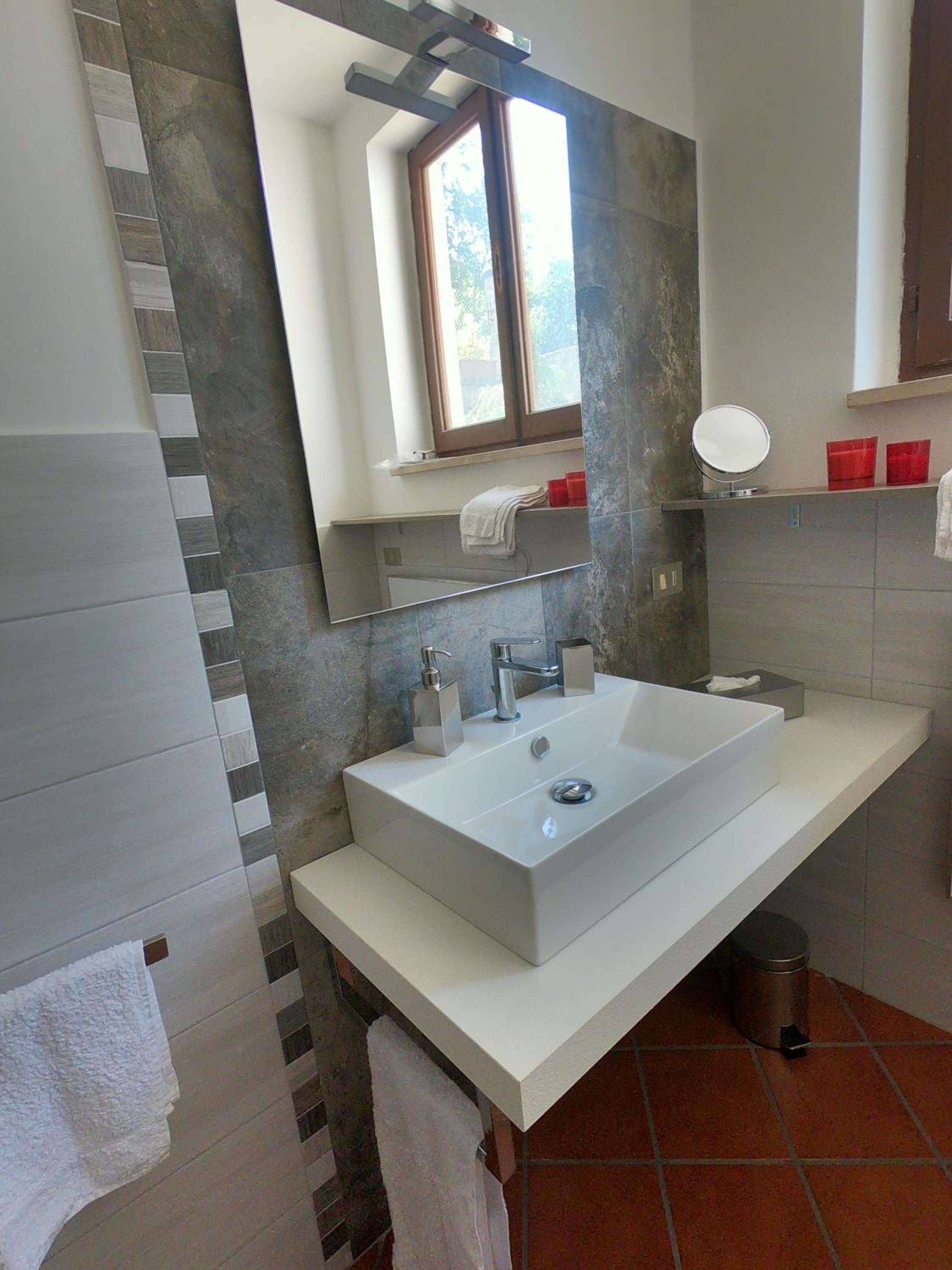 Apartment with Garden View - Photo 26