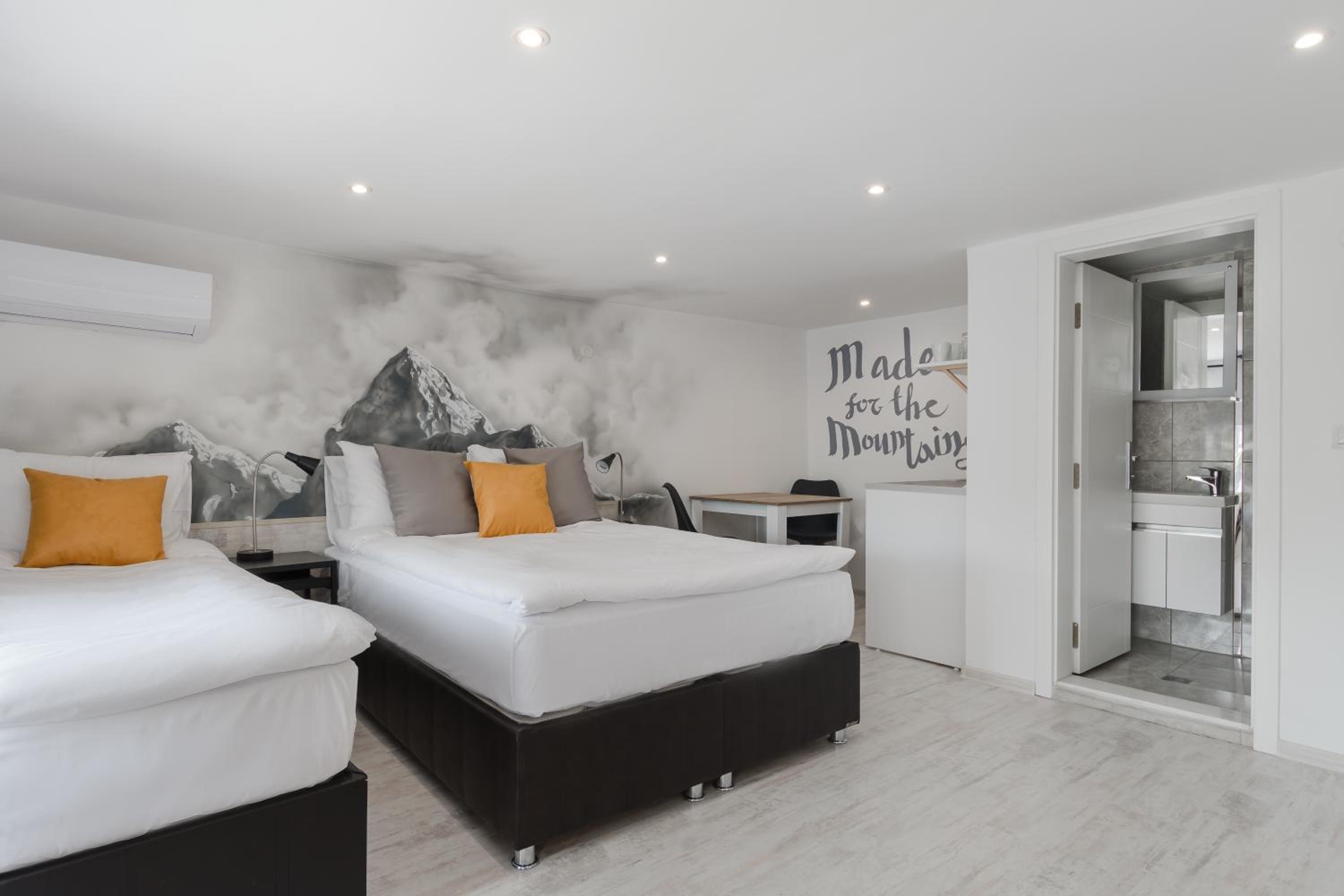 Comfort Triple Room