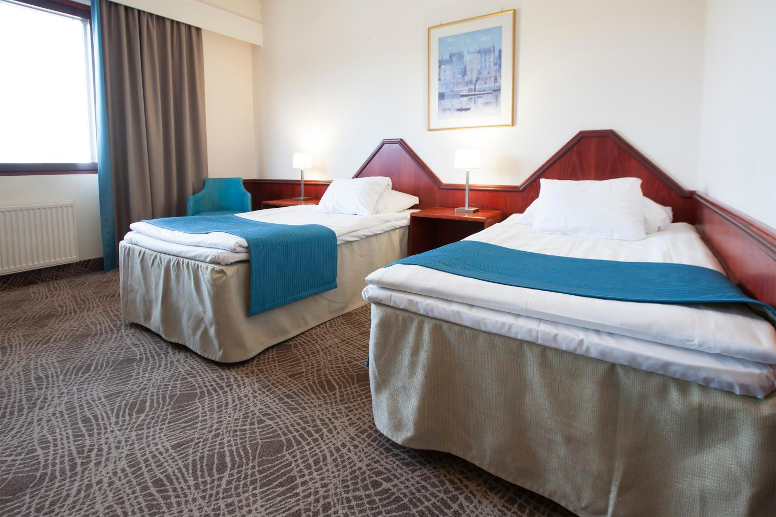 Economy Twin Room photo 3
