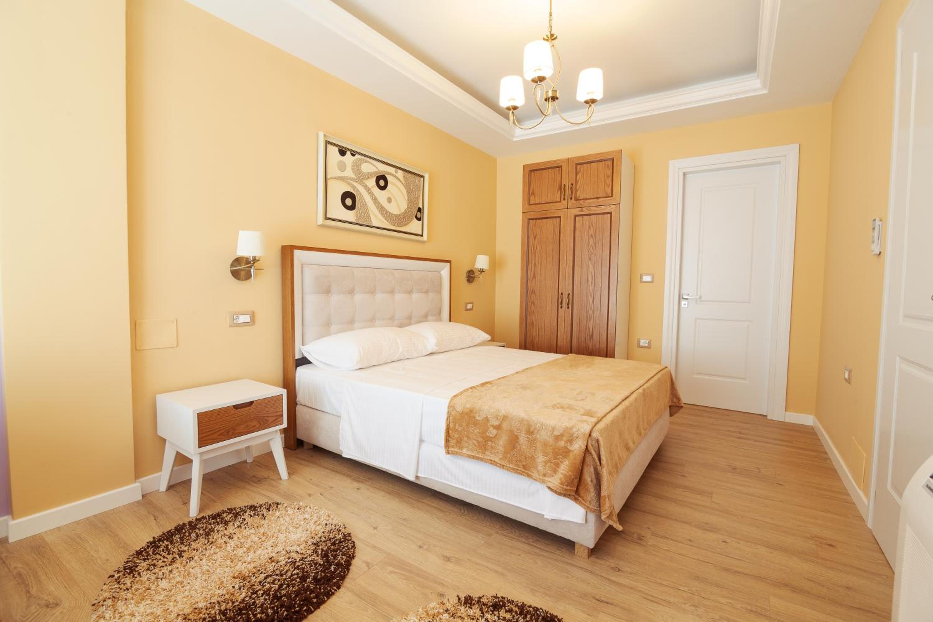 Deluxe Double Room with Balcony photo 1