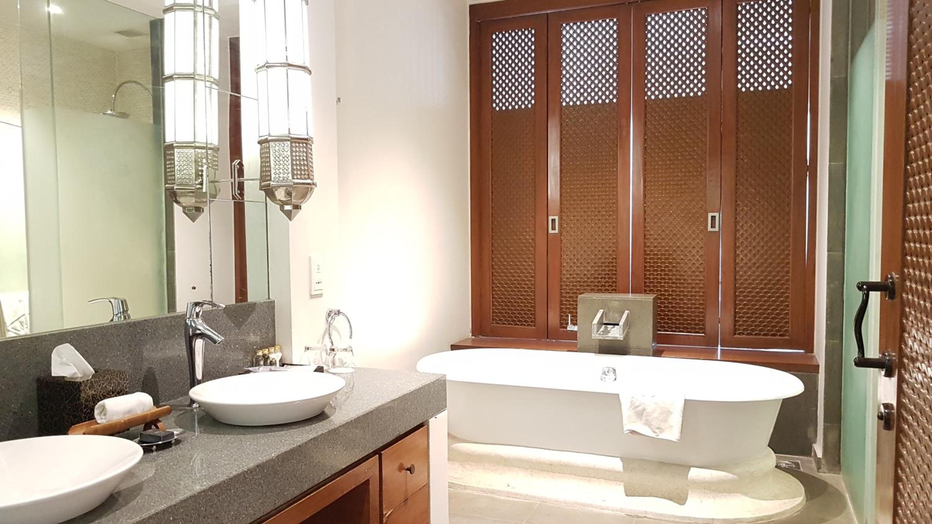 Luxury Suite with Terrace