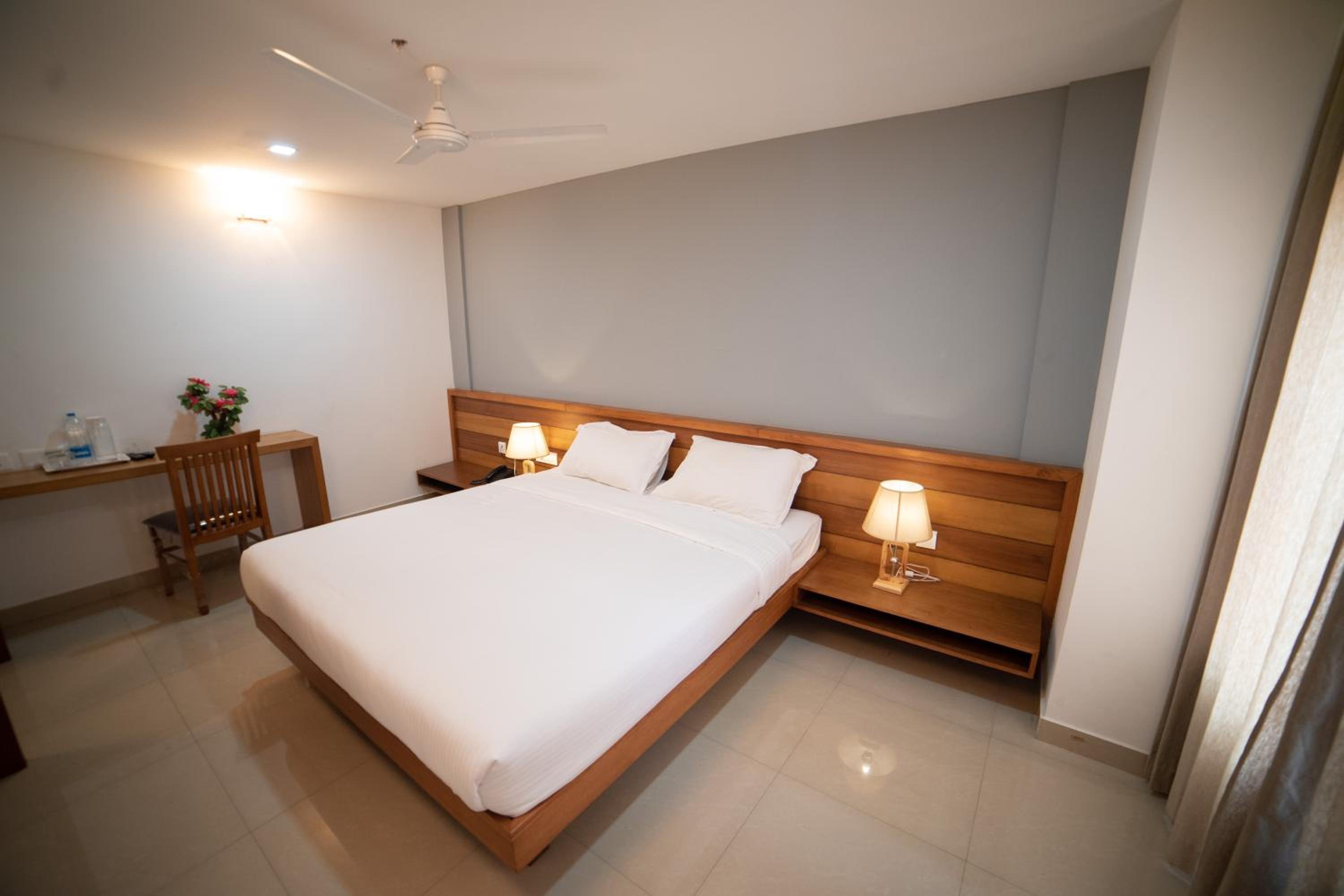 Suite - Photo 2