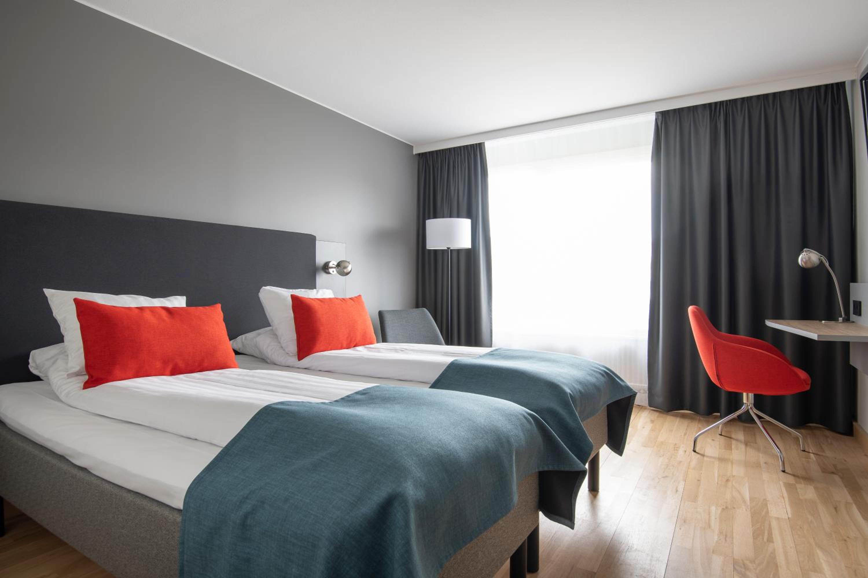 Standard Twin Room - Photo 10