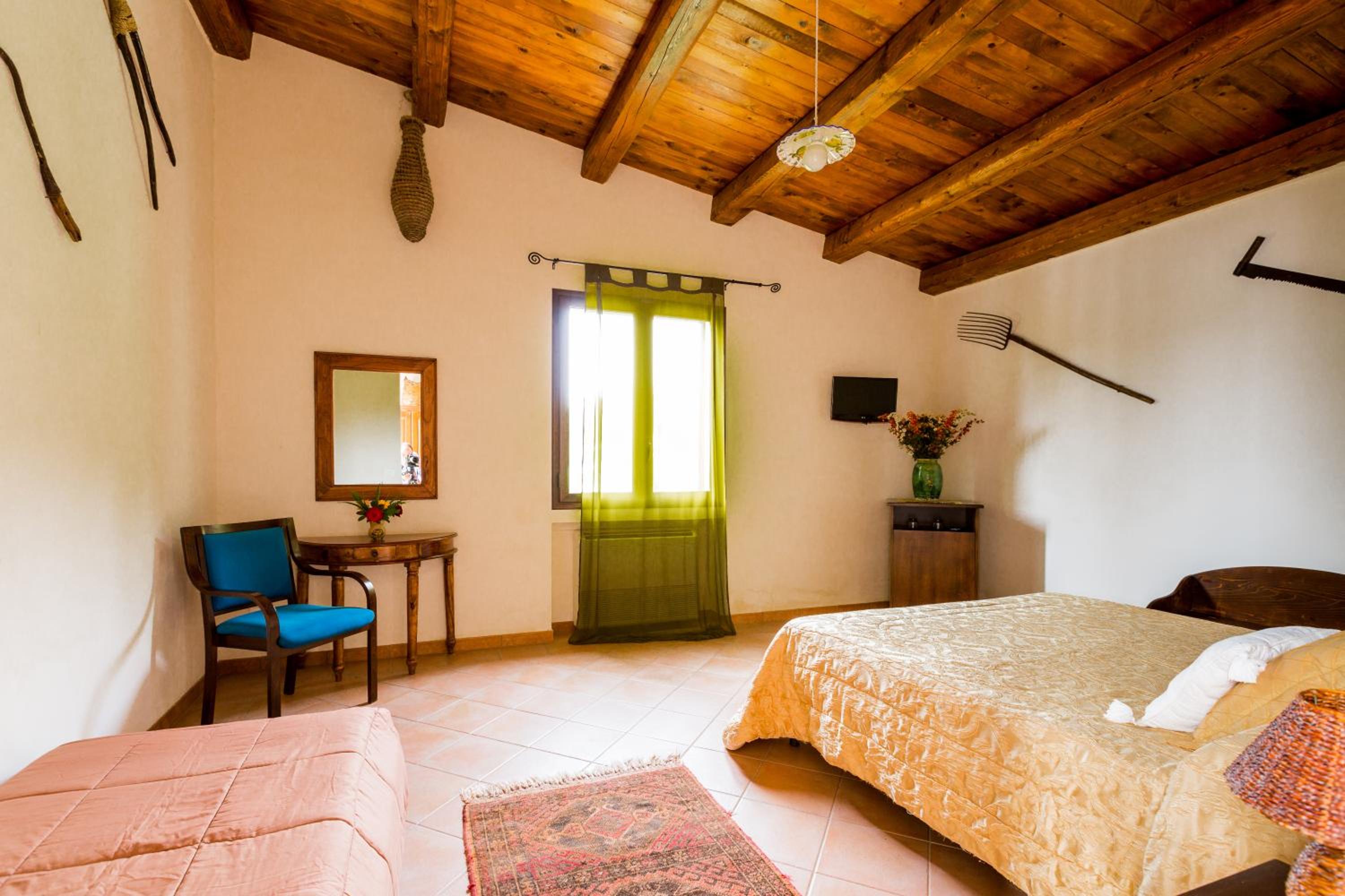 Triple Room - Photo 2