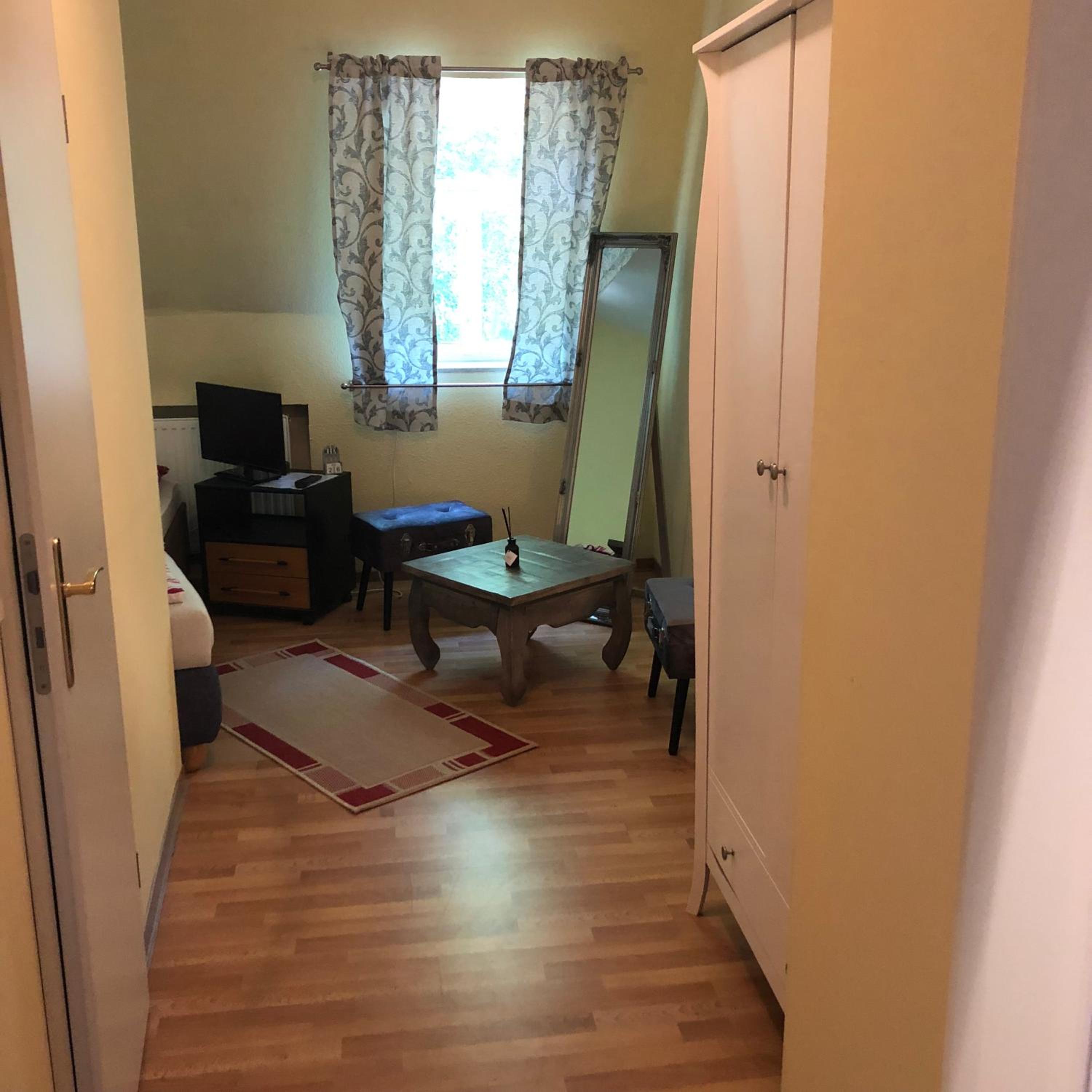 Standard Twin Room with Garden View - Photo 4