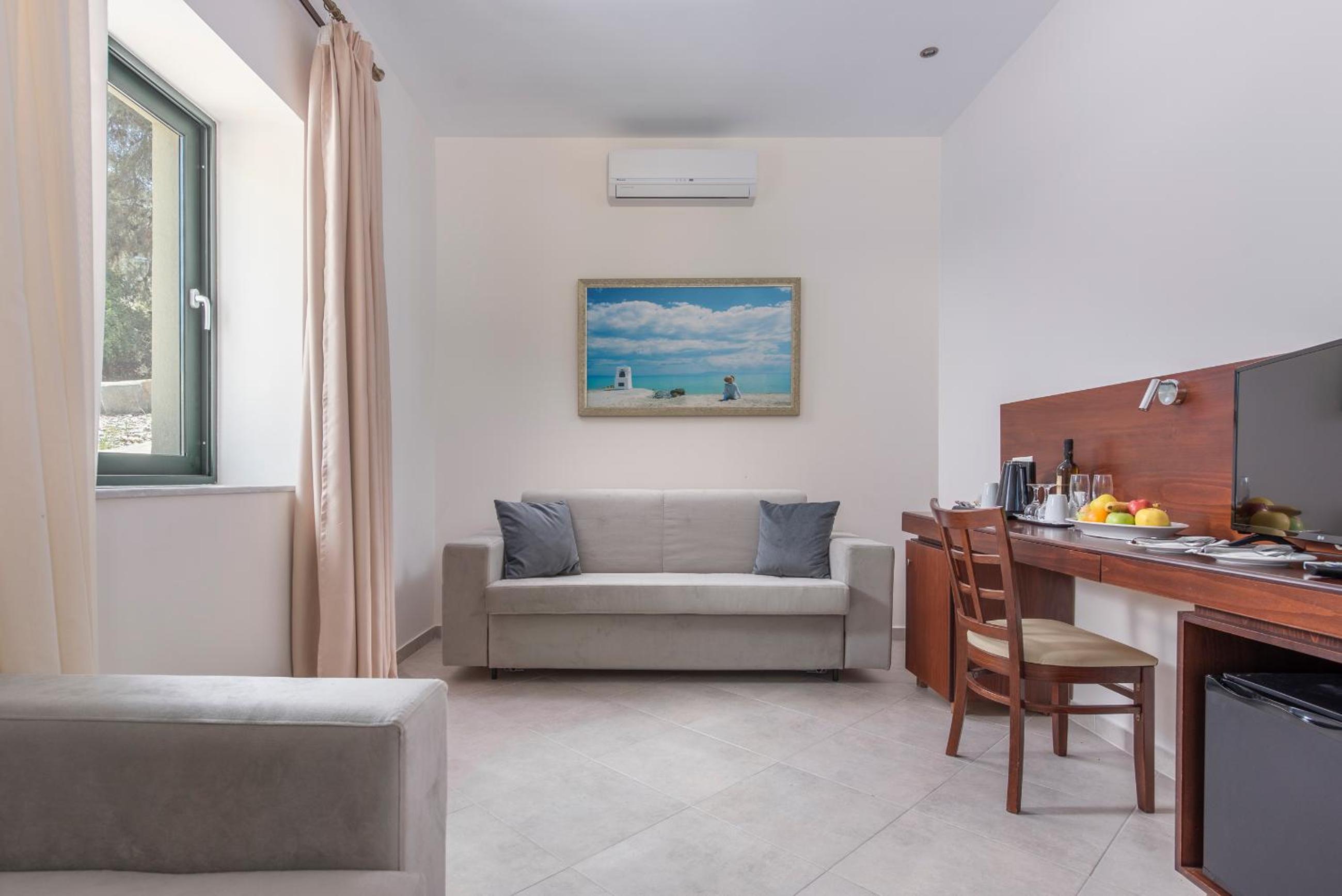 Family Suite with Sea View photo 3