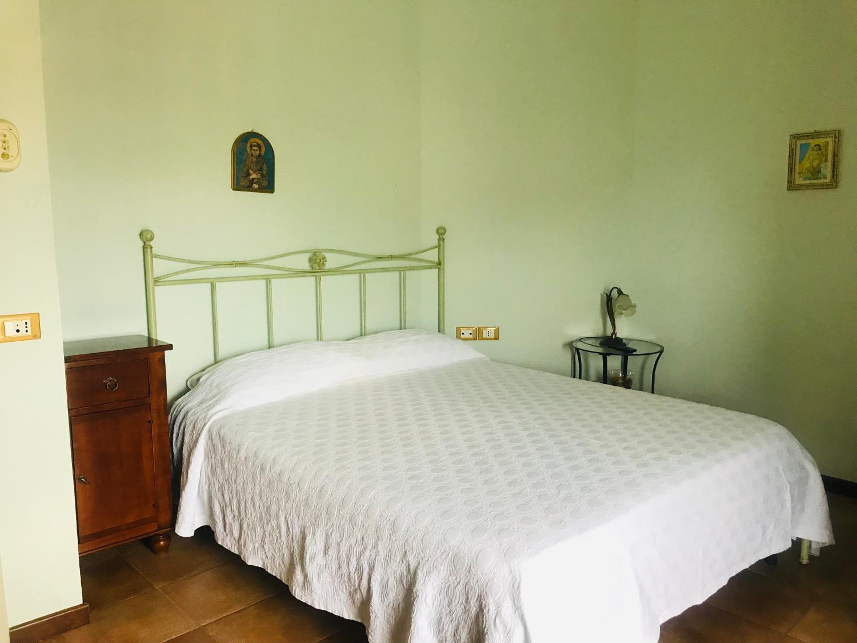 Double Room with Garden View photo 2