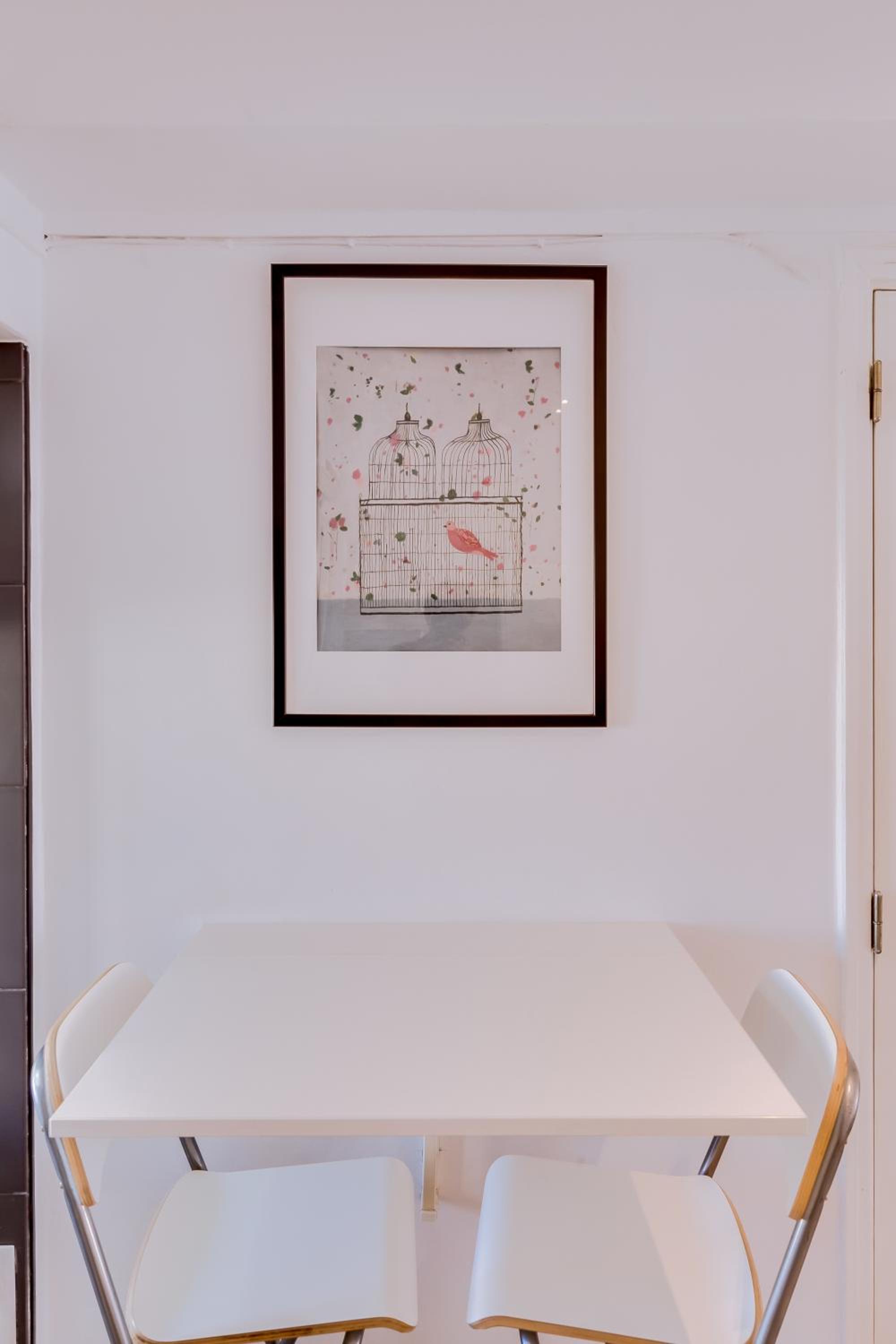 Suite - Photo 9