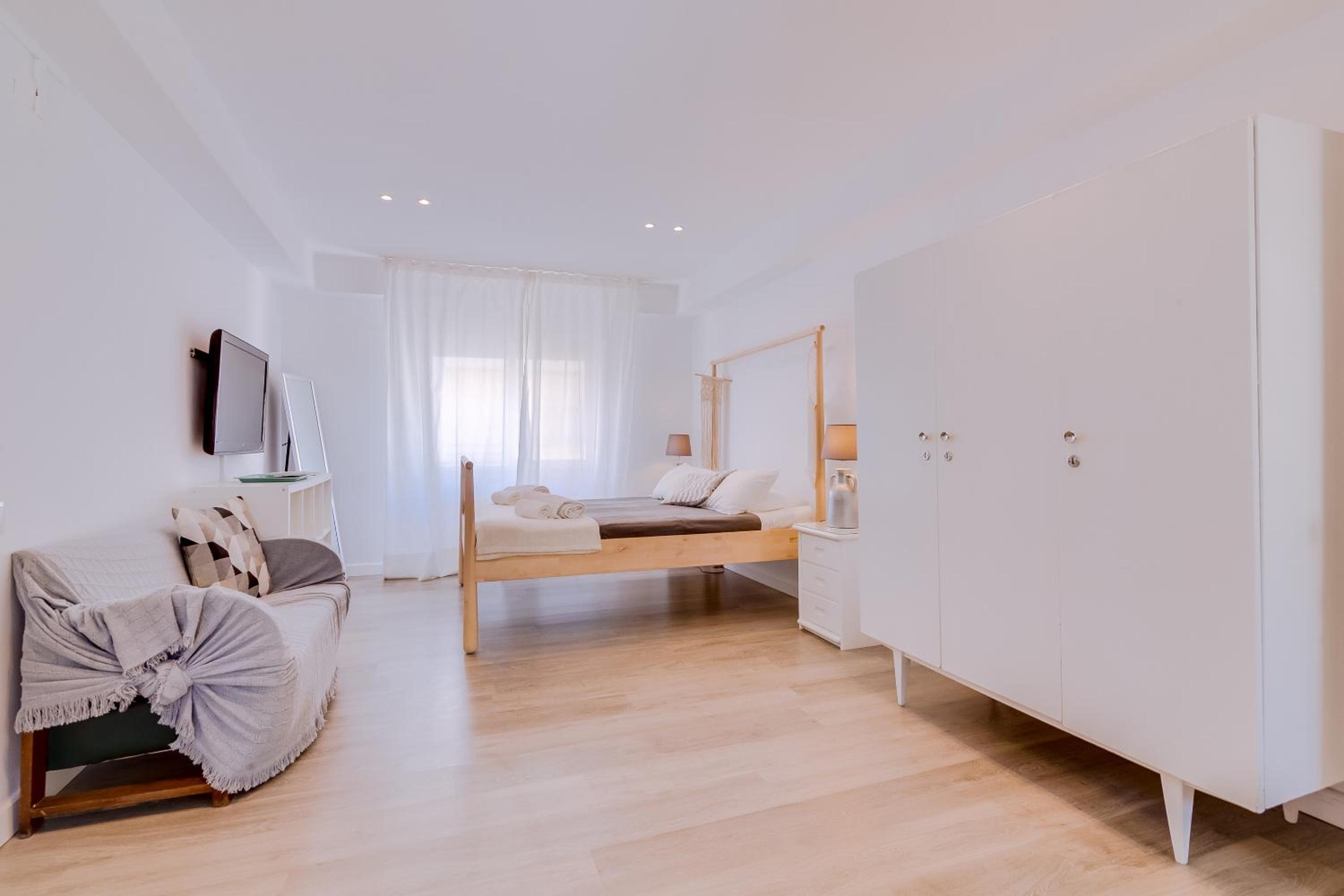 Suite - Photo 6