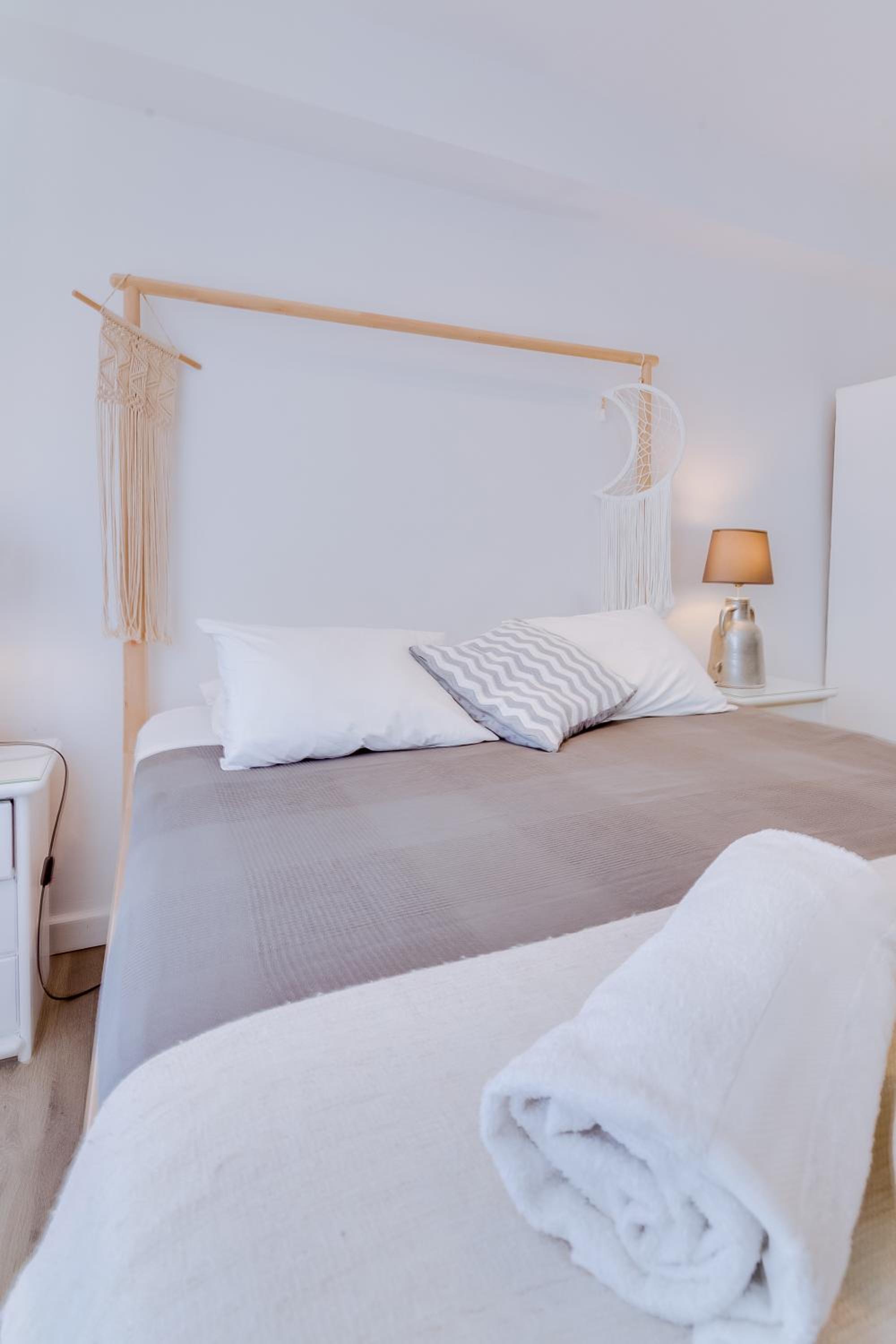 Suite - Photo 1