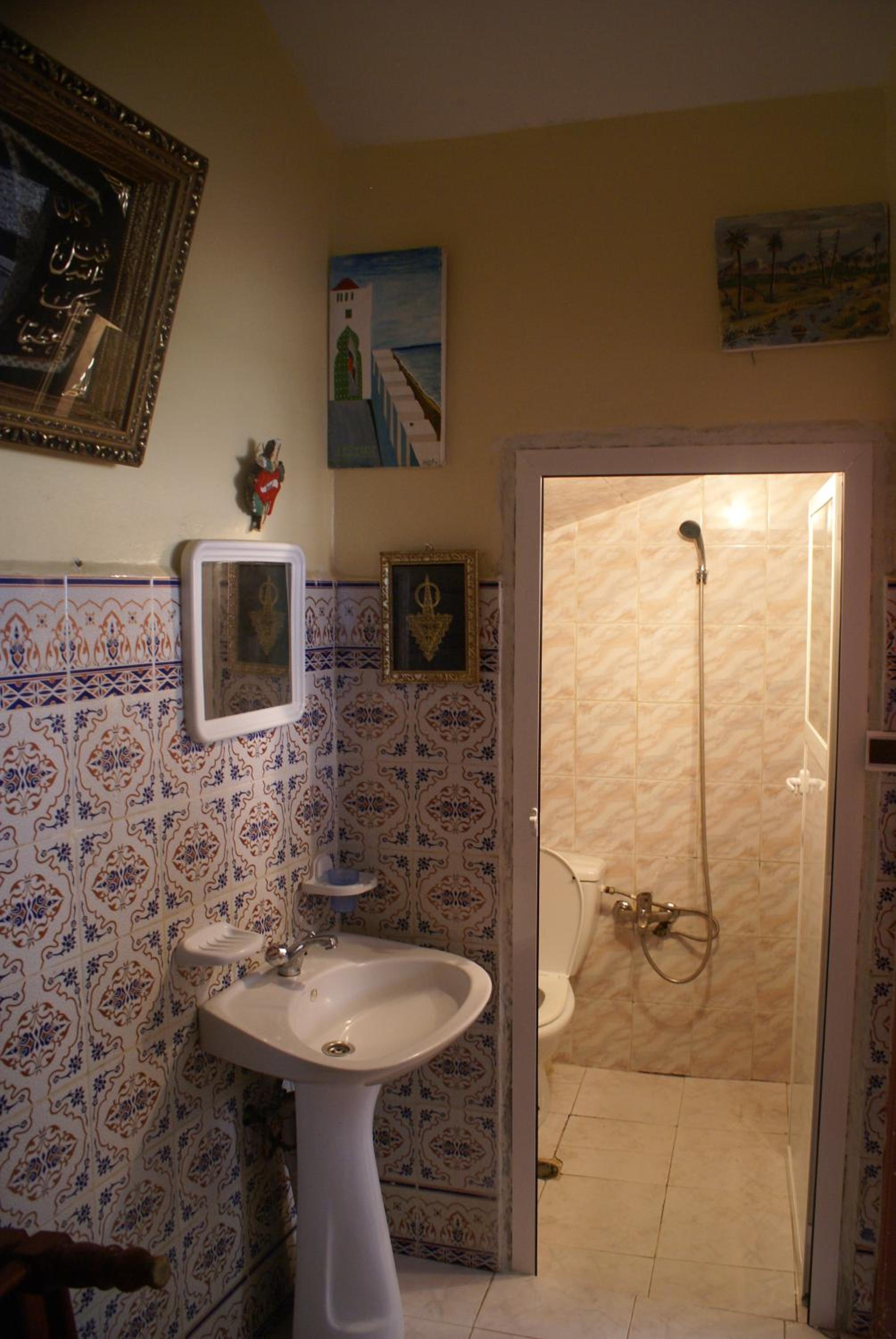 Apartment - Ground Floor - Photo 2