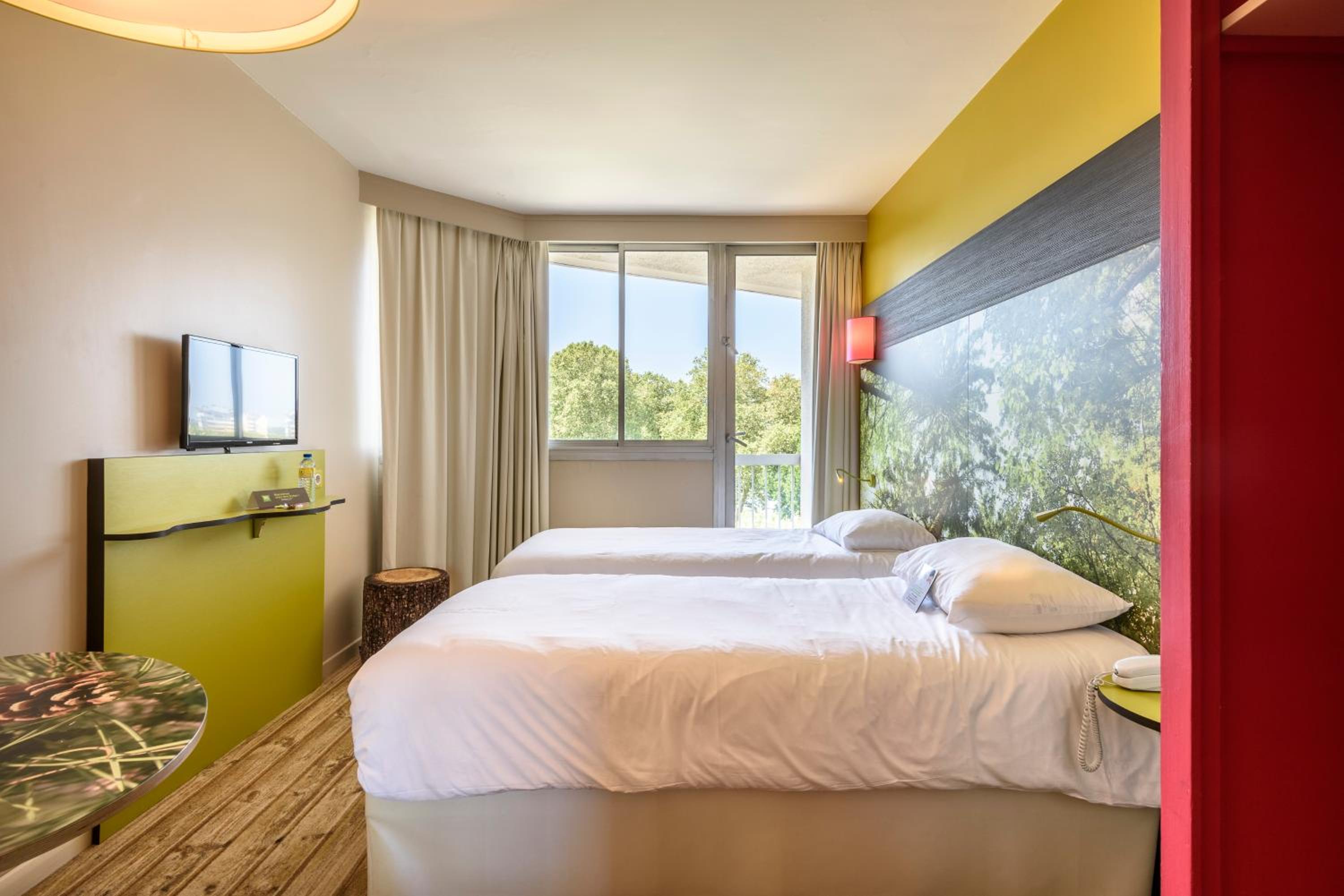 Standard Room with Two Single Beds - Photo 3