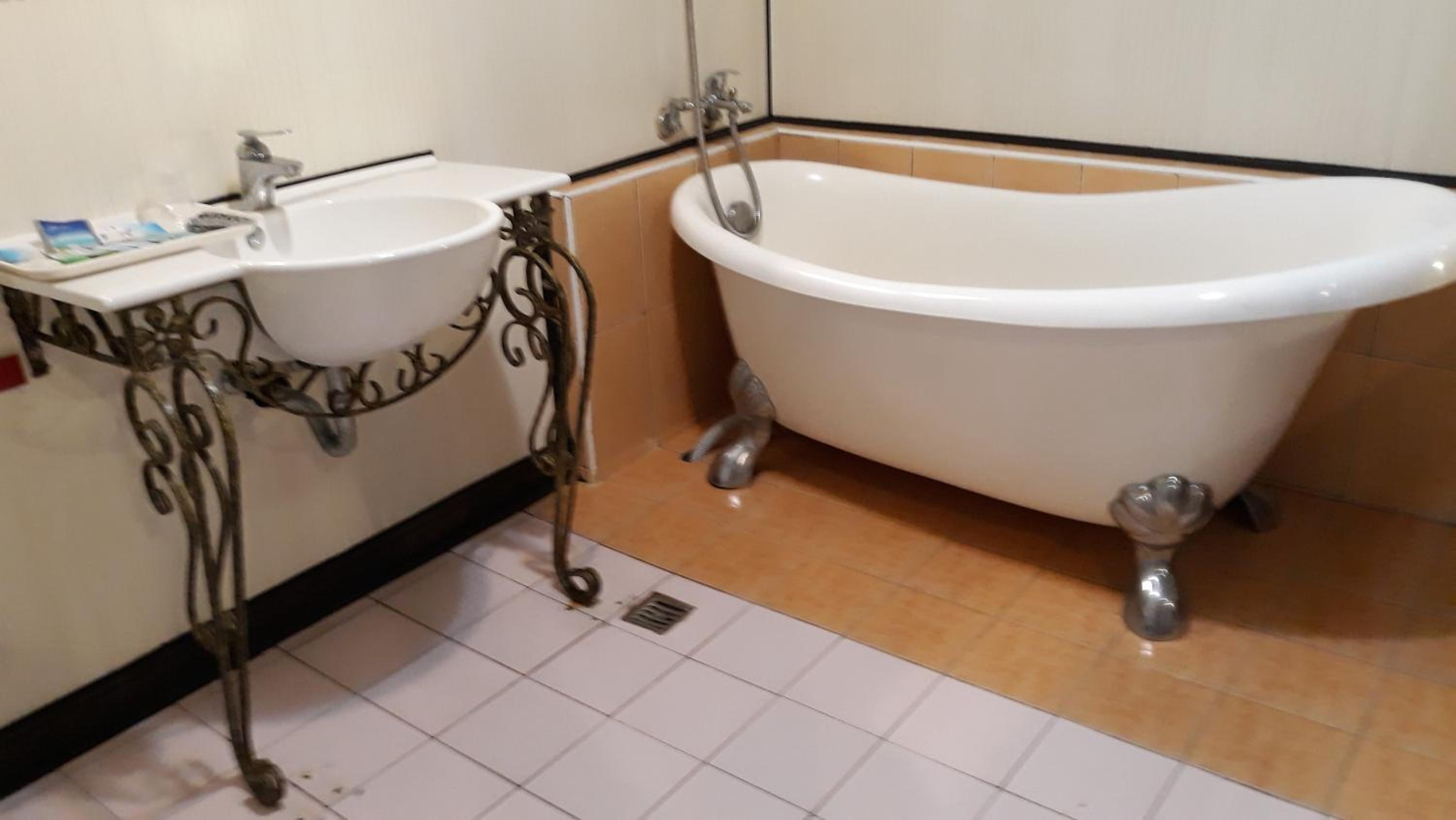 Budget Double Room photo 2