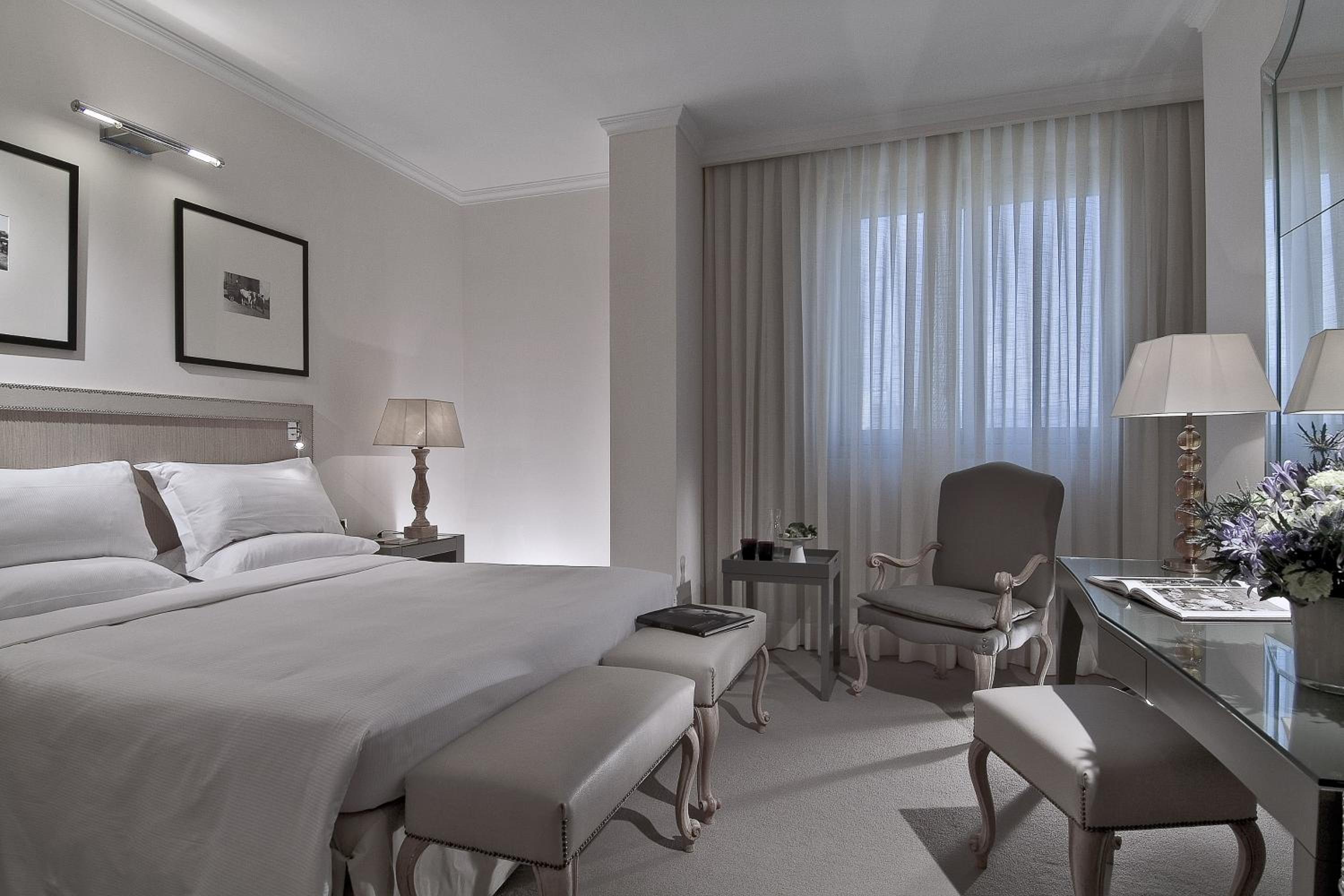 Classic Double Room - Photo 7