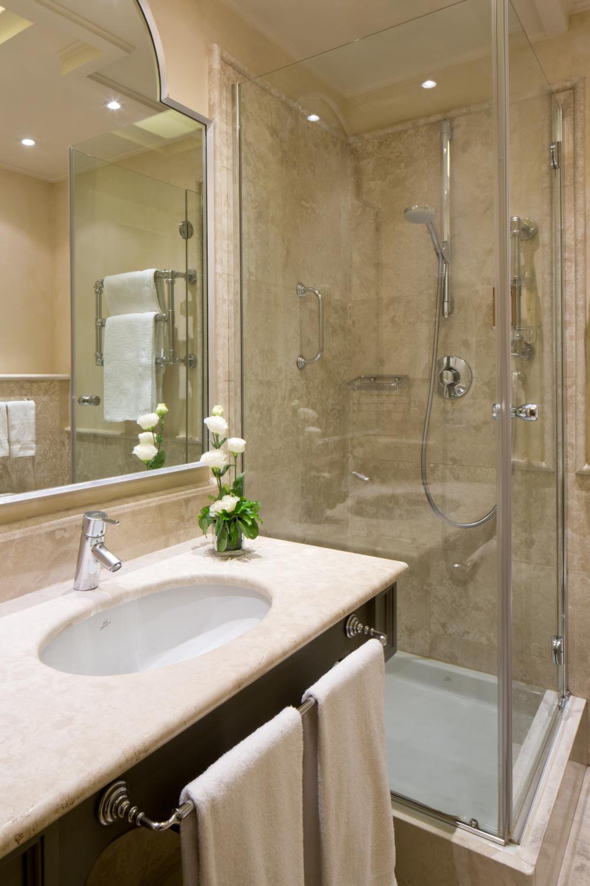 Classic Double Room - Photo 4