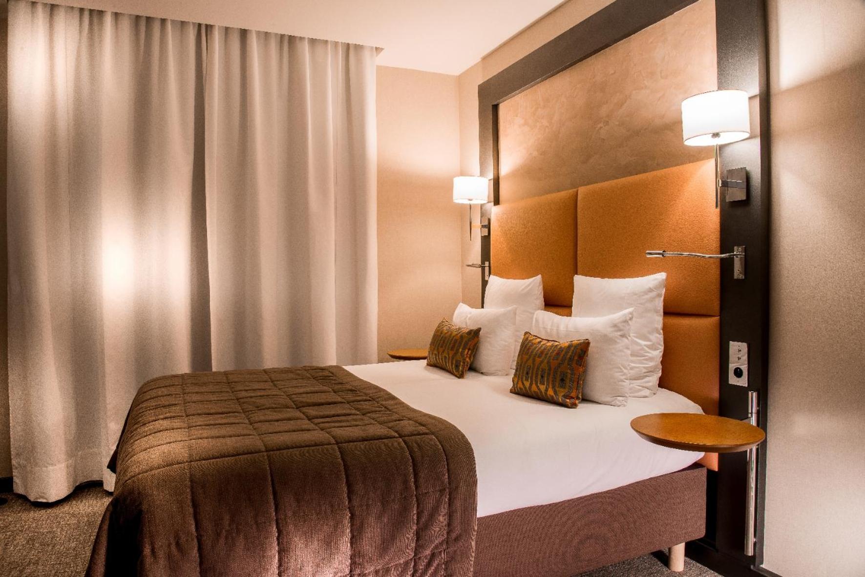 Terraces of the Lake Suite - Spa Access Included - Reservation Needed