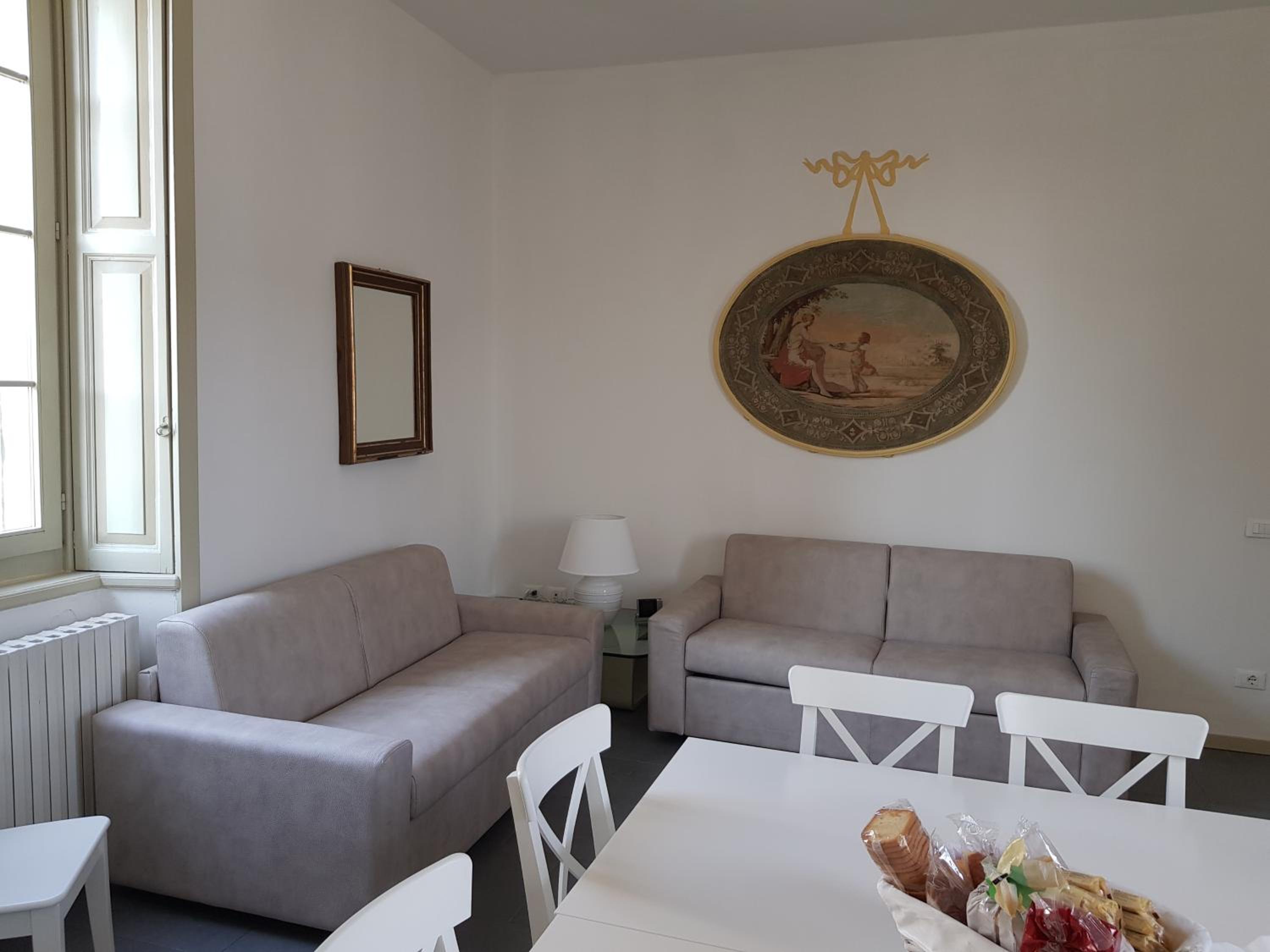 Deluxe Suite - Photo 17