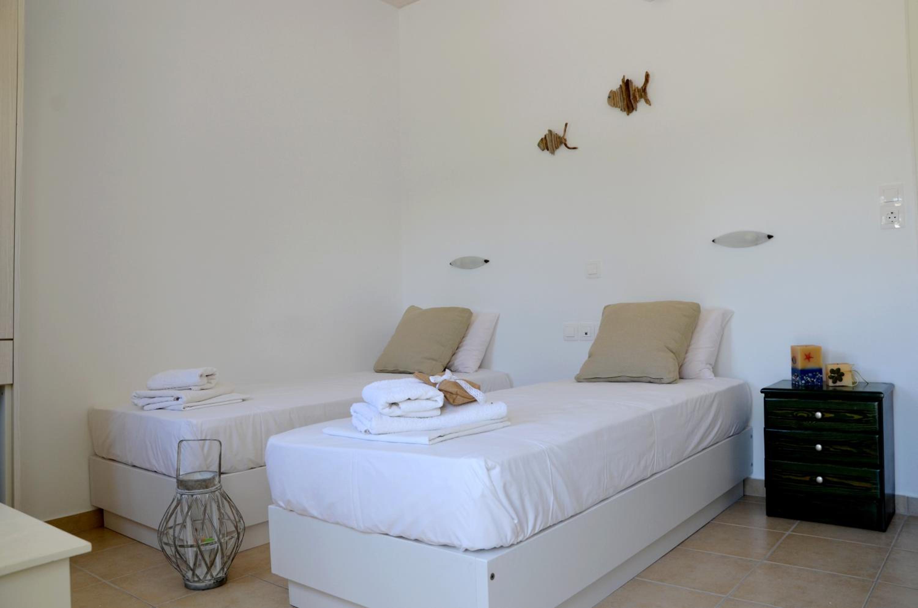 Double Room with Garden View - Photo 4
