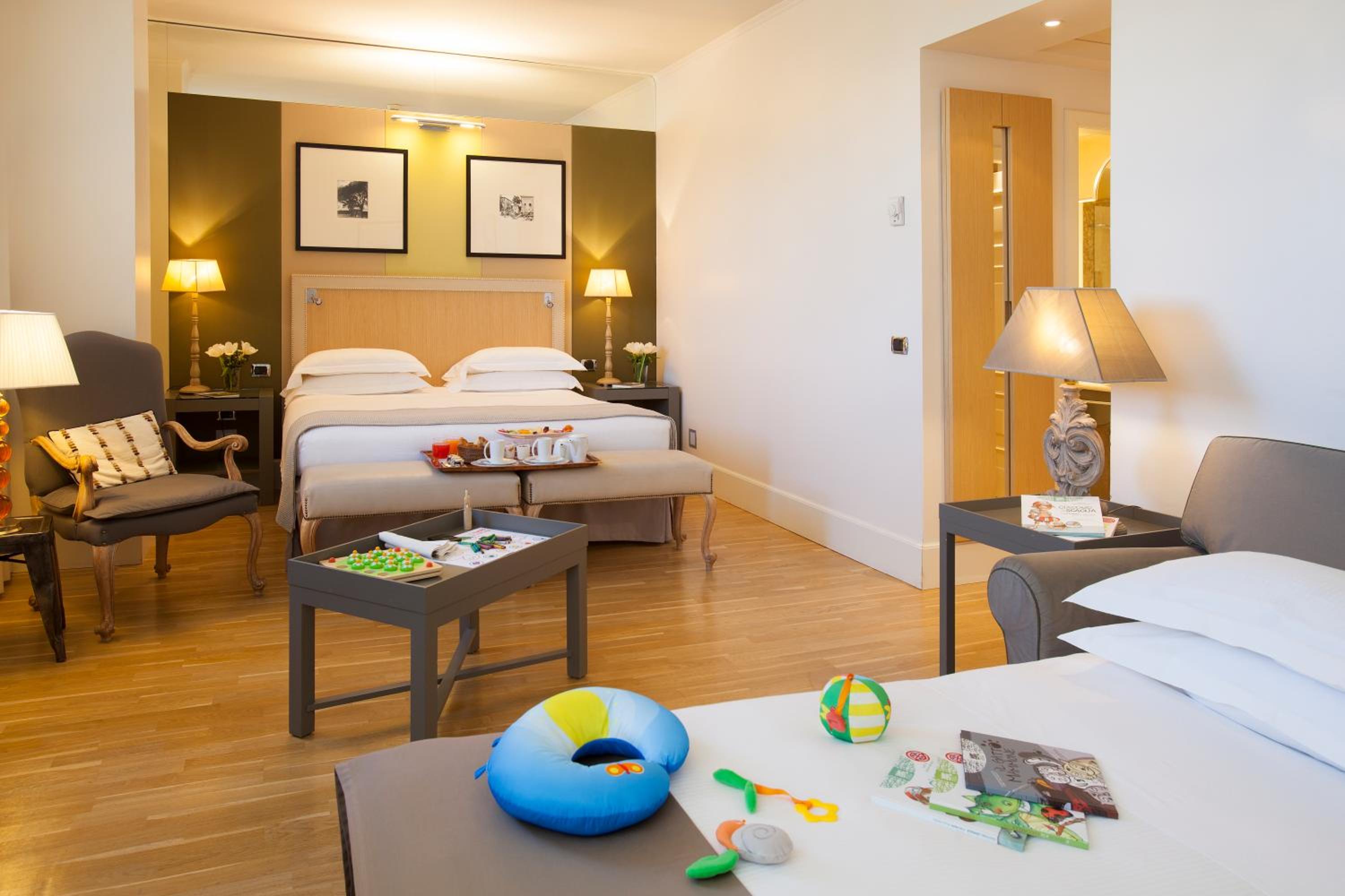 Family Connecting Rooms - Photo 1
