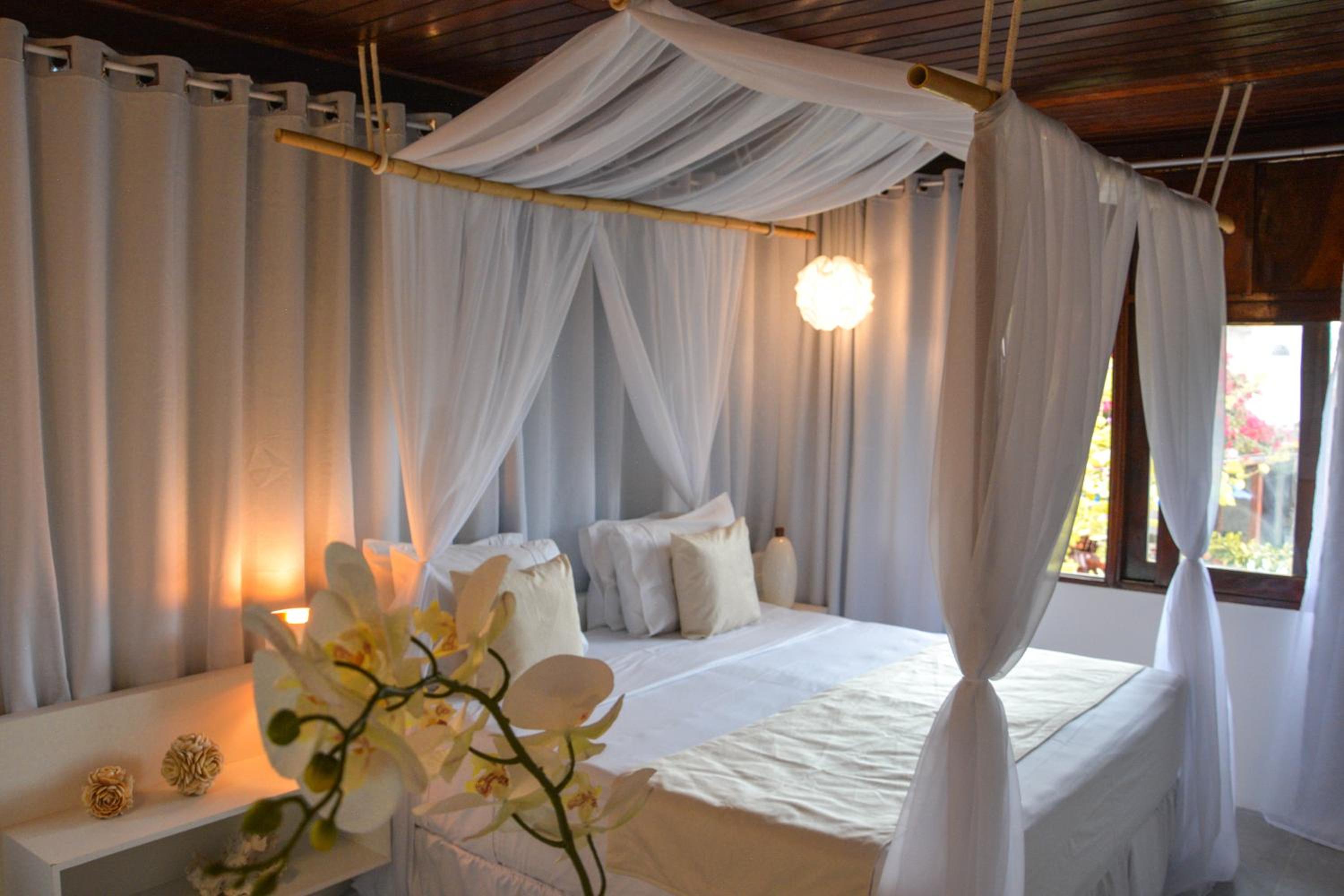 Queen Suite with Spa Bath