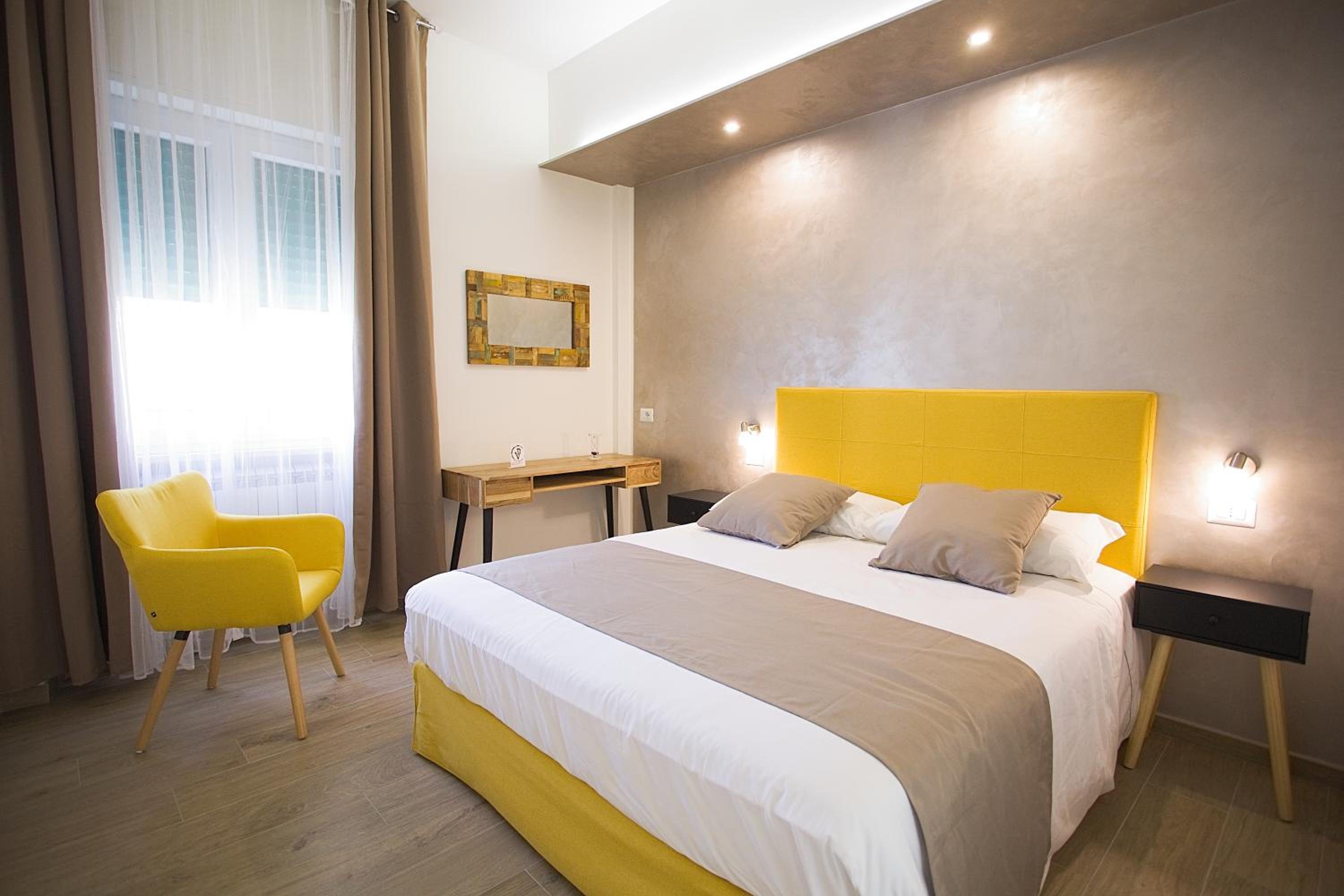 Double Room with Private Bathroom photo 1