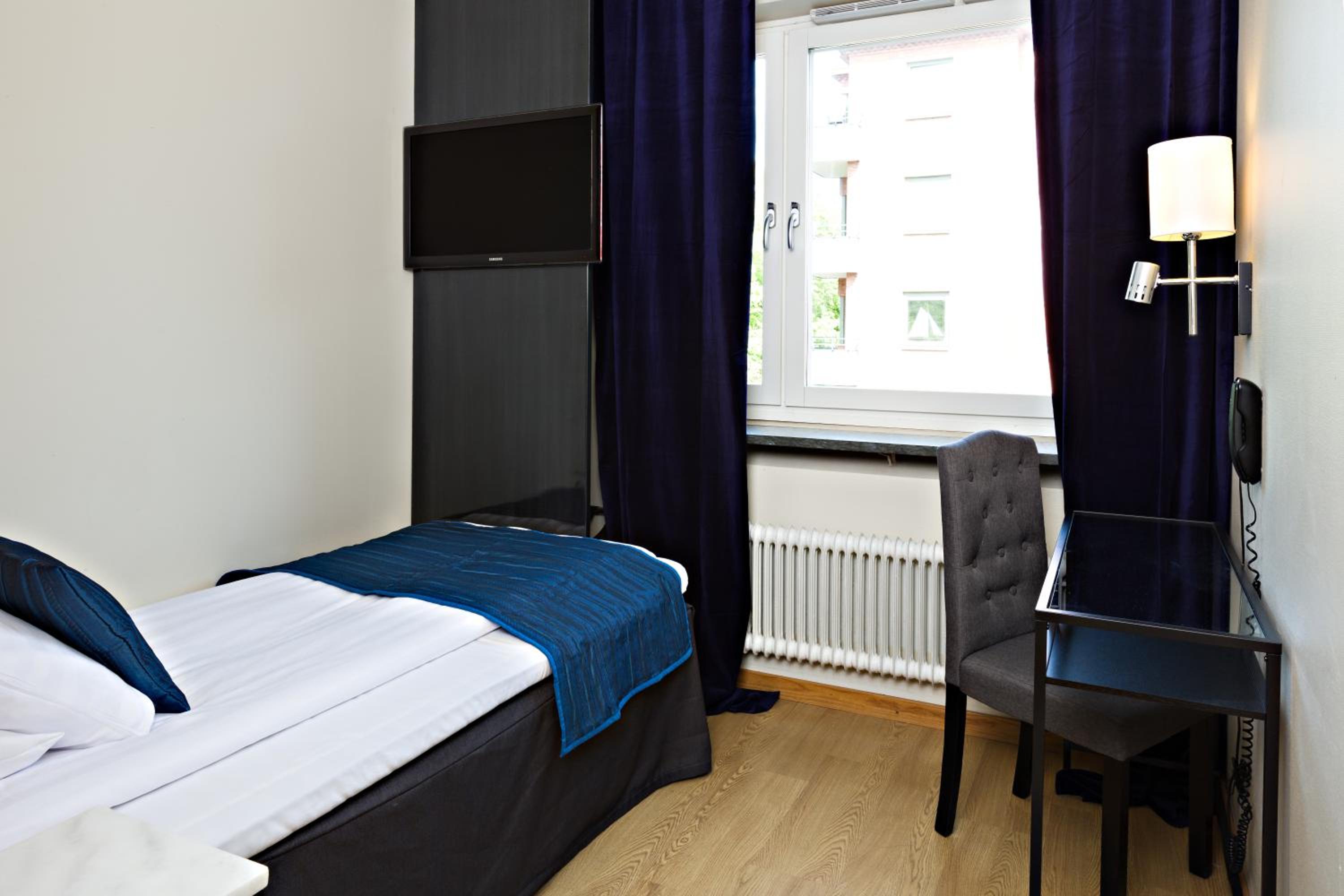 Standard Single Room - Photo 4