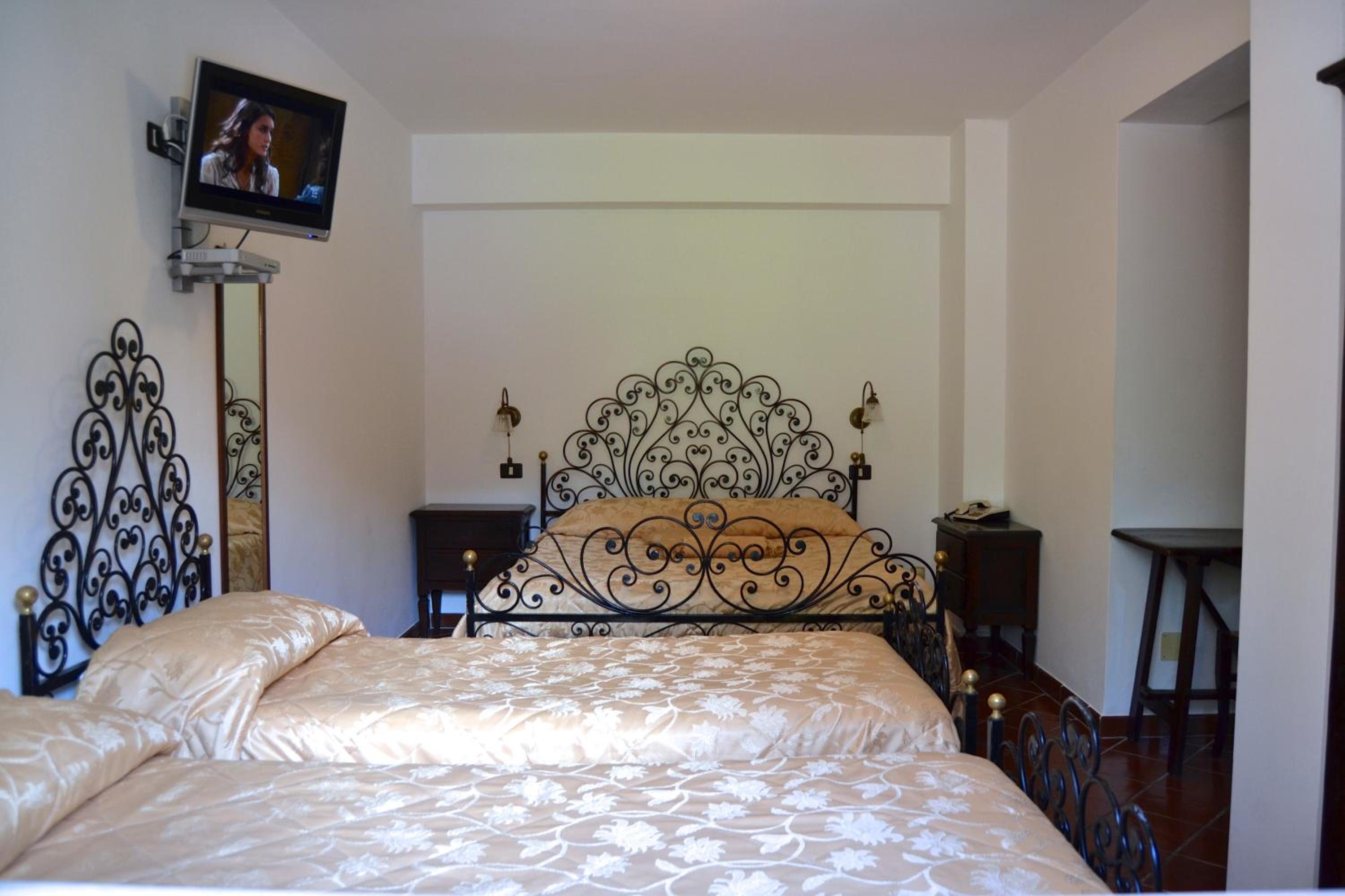 Quadruple Room with Garden View