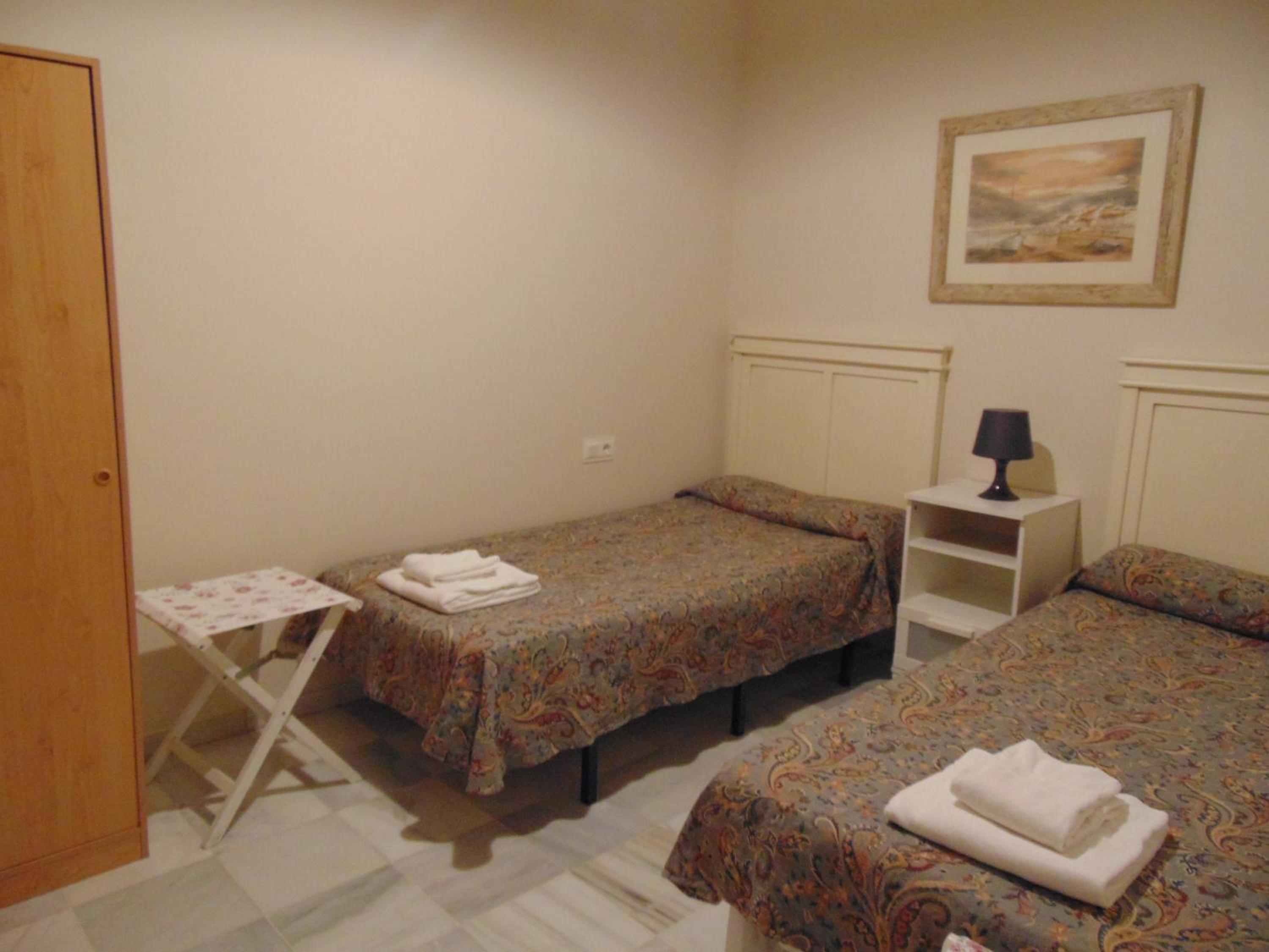 Two-Bedroom Apartment - Photo 3