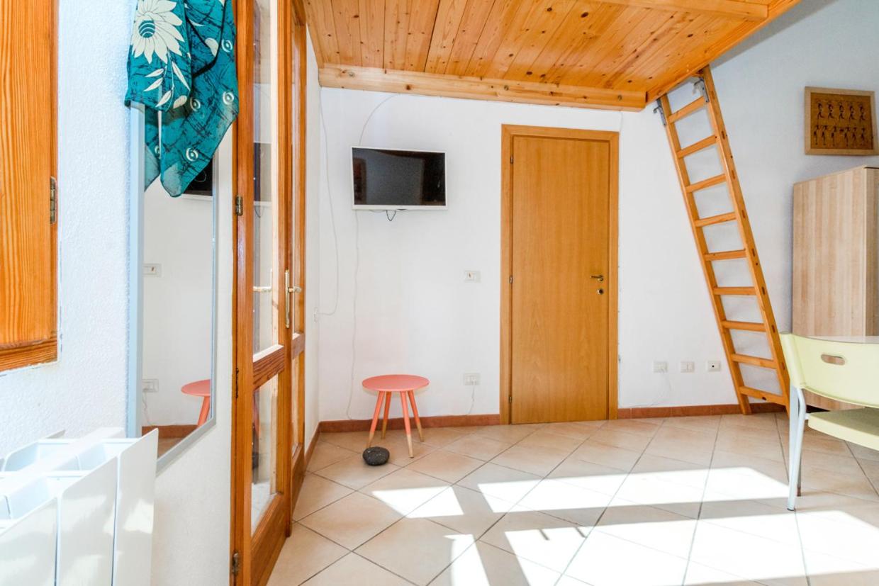 Studio - Split Level