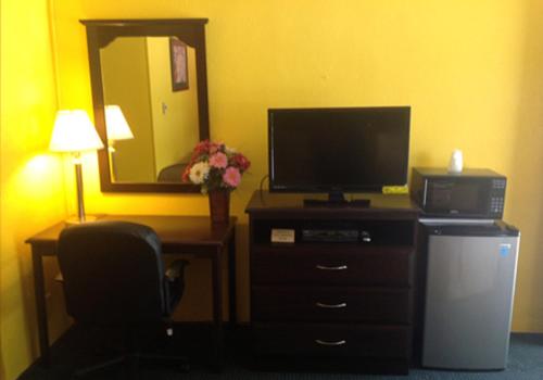 Double Room with Two Double Beds - Non-Smoking photo 1