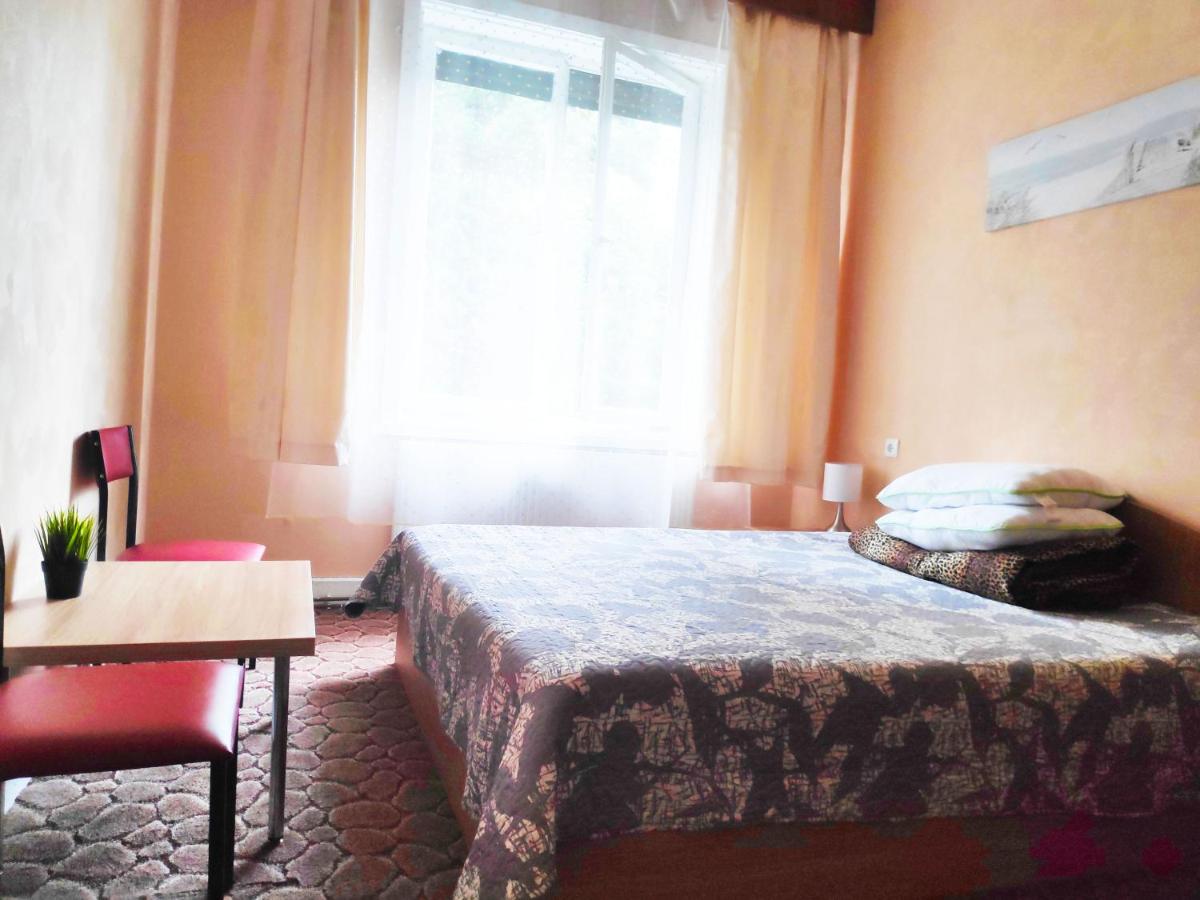 Standard Double Room with Shared Bathroom photo 2