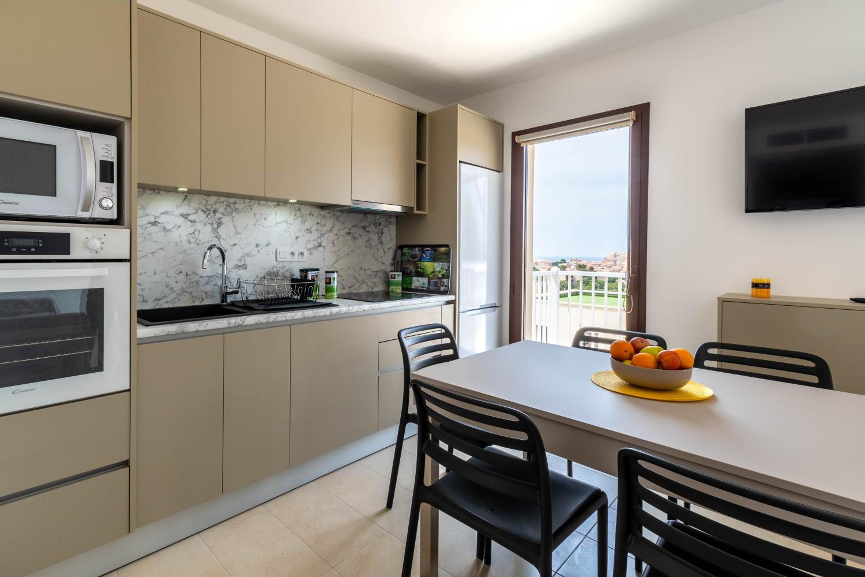 Apartment with Sea View photo 3