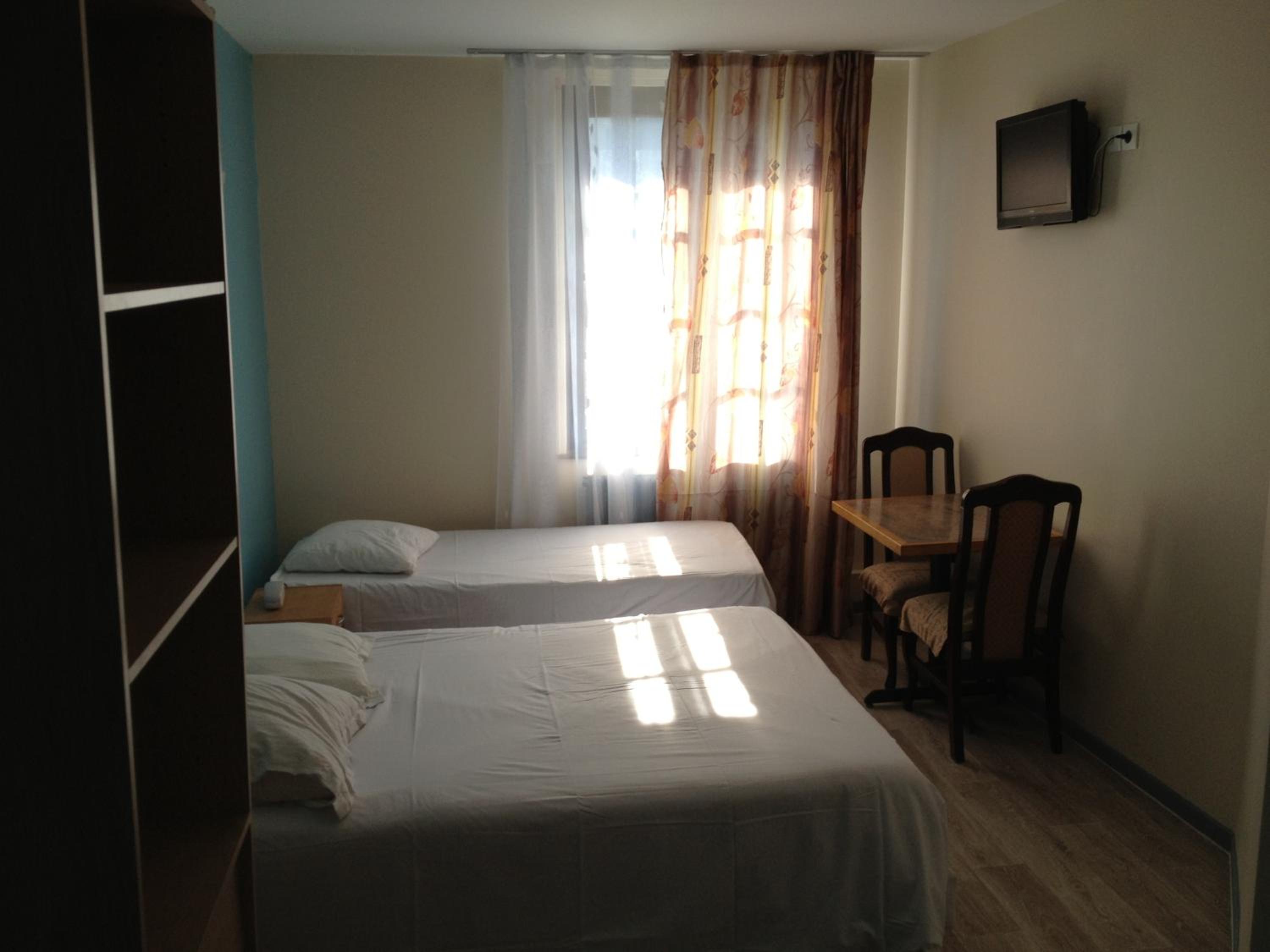 Triple Room - Photo 1