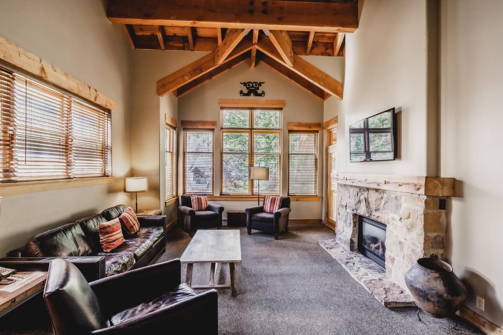 Mountain Suite – Cottage Room photo 1