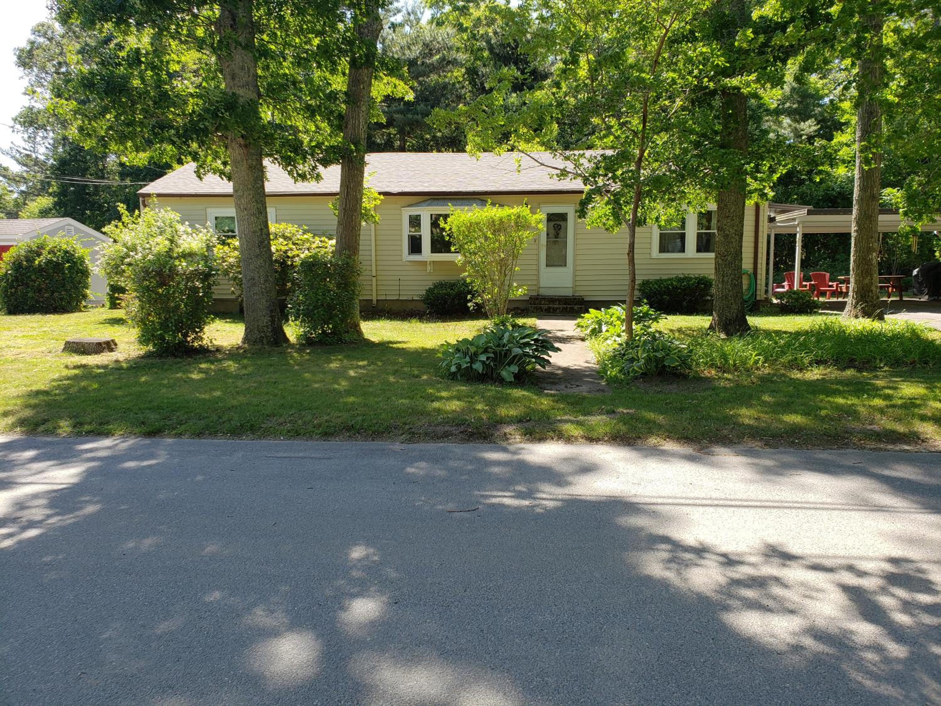 Four-Bedroom House photo 2