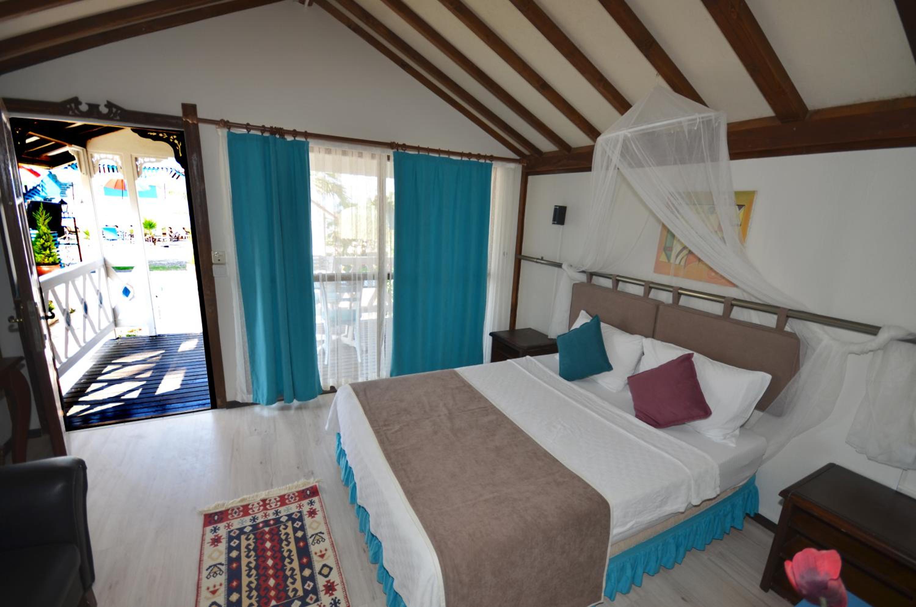 Classic Suite - Photo 14