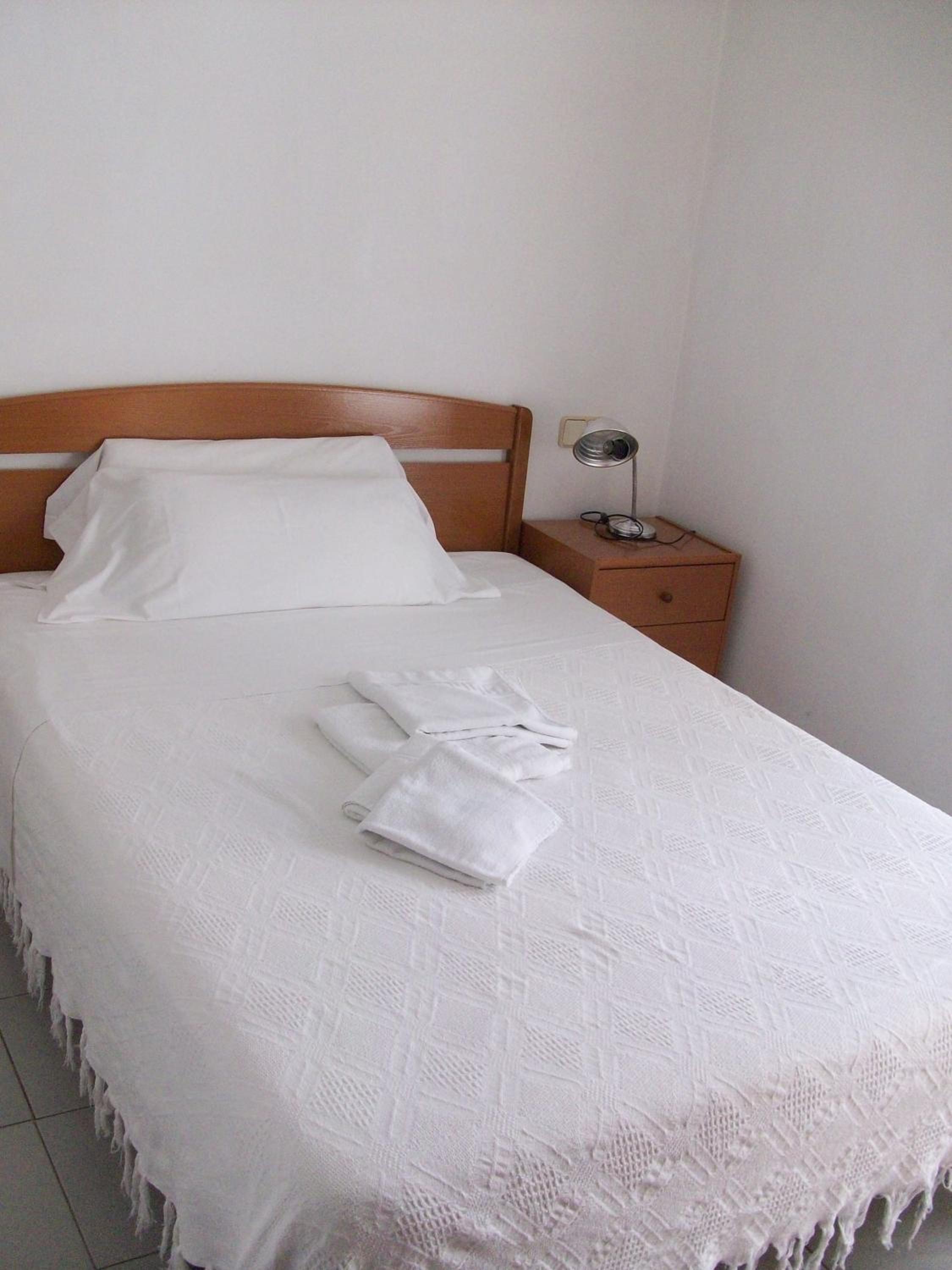 Habitación Doble o con Dos Camas con Baño Compartido