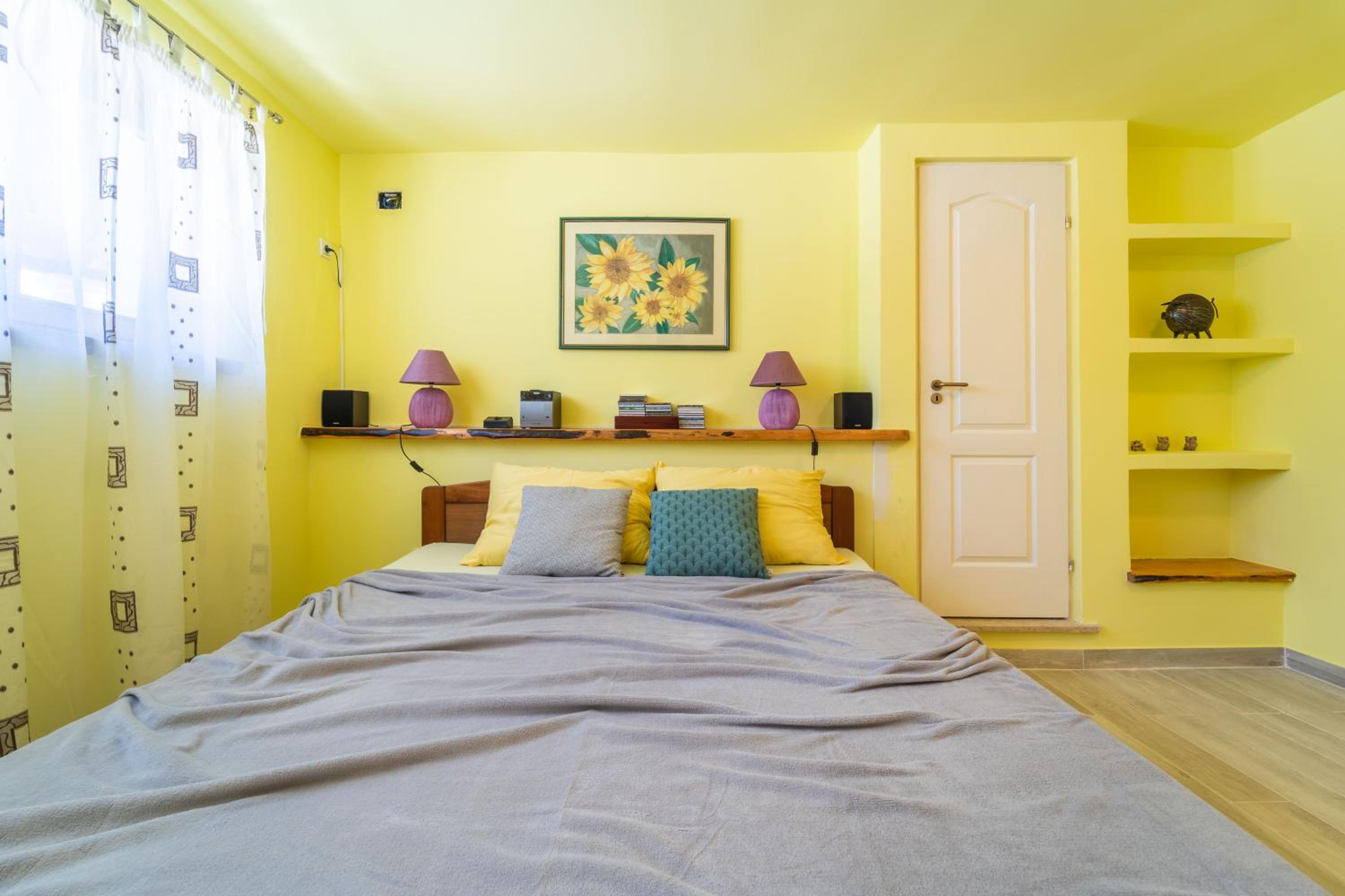 Four-Bedroom House photo 1