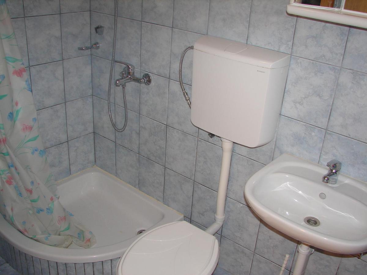 Two-Bedroom House photo 2