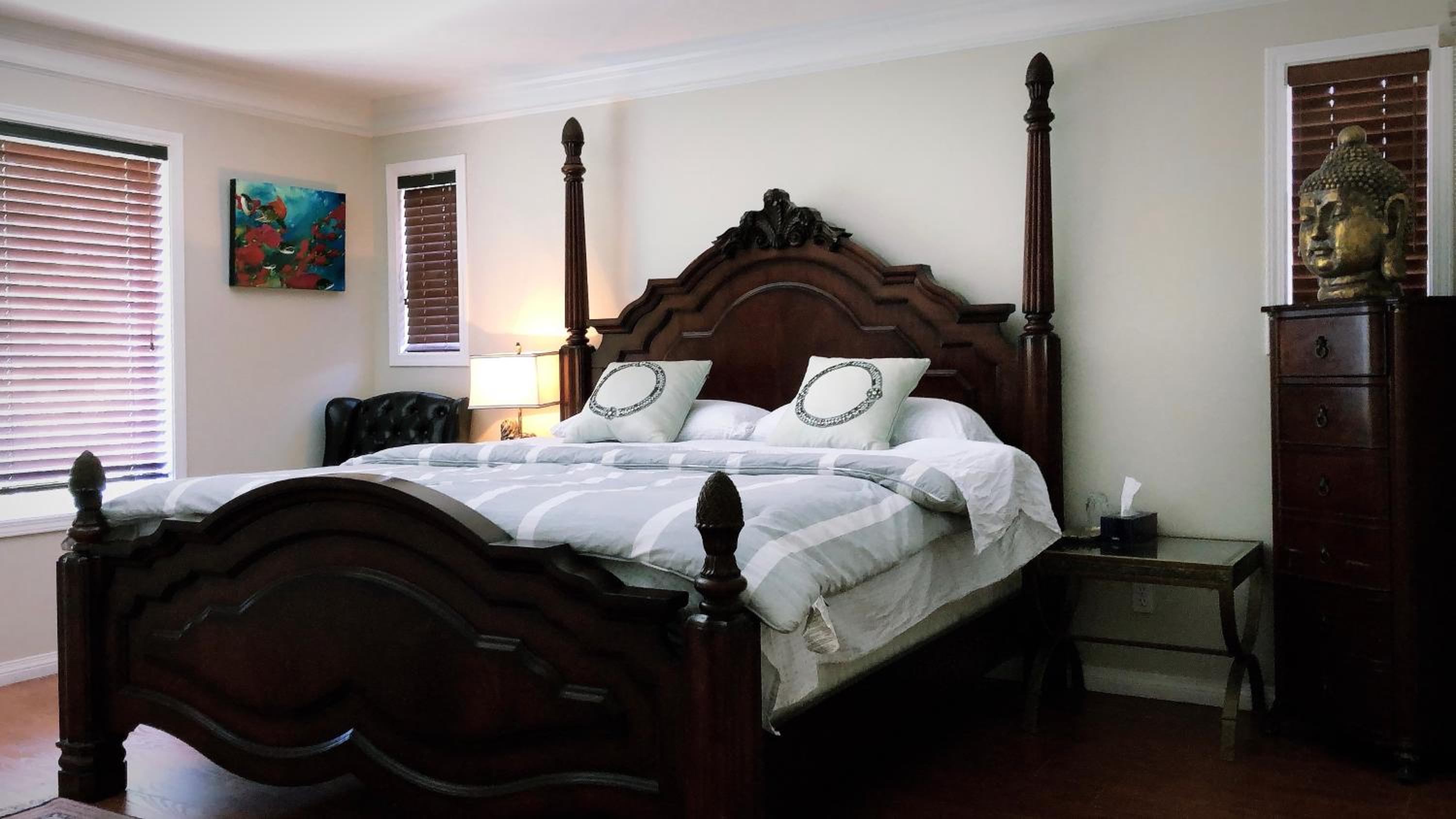 Deluxe King Room - Photo 1