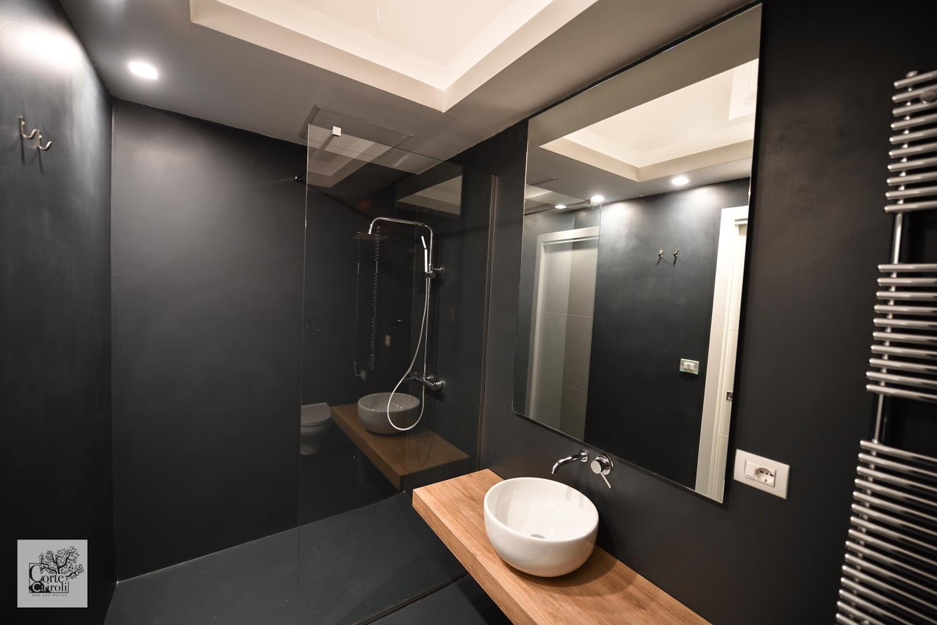 Large Double Room - Photo 4