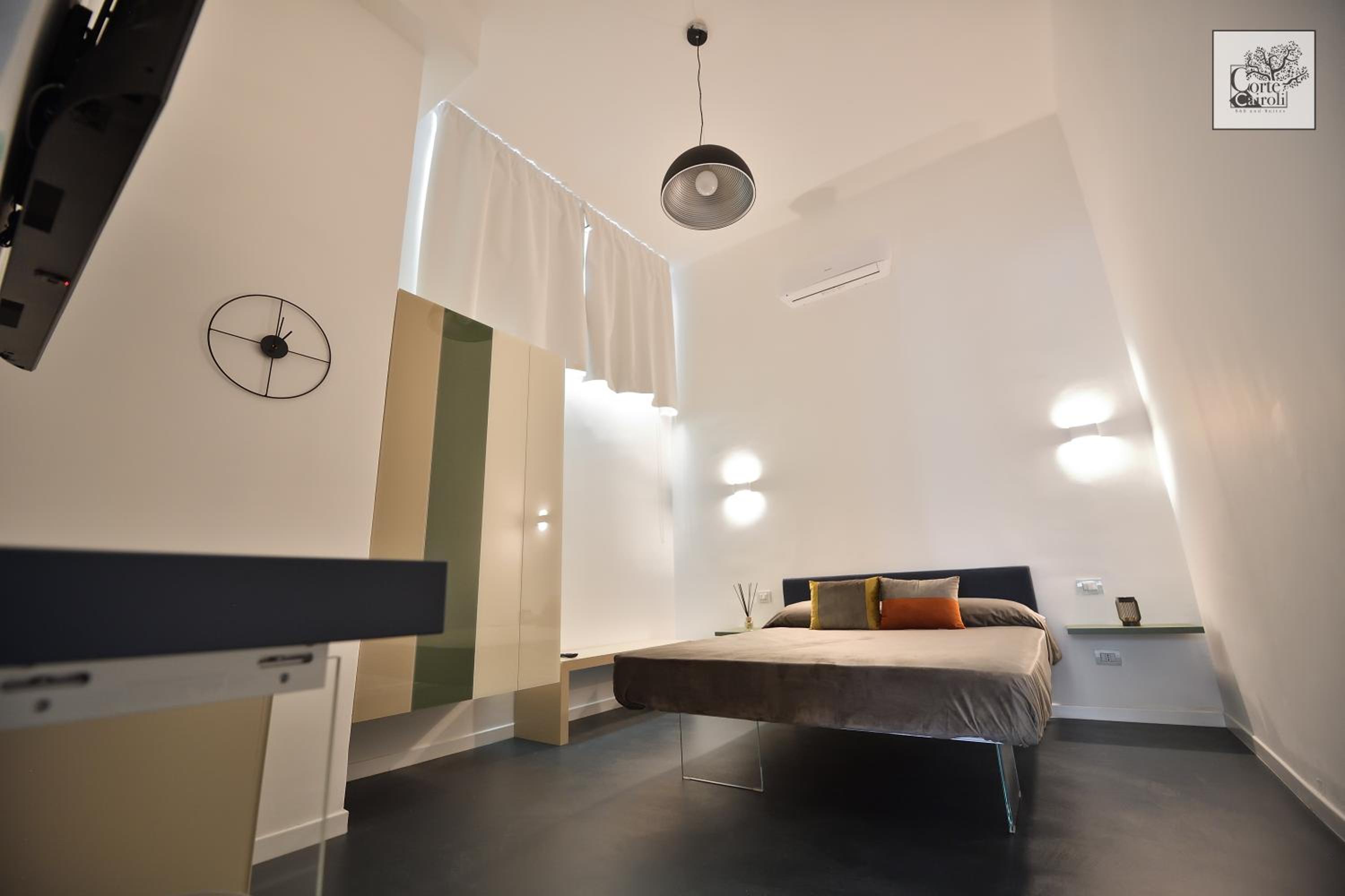 Large Double Room - Photo 1