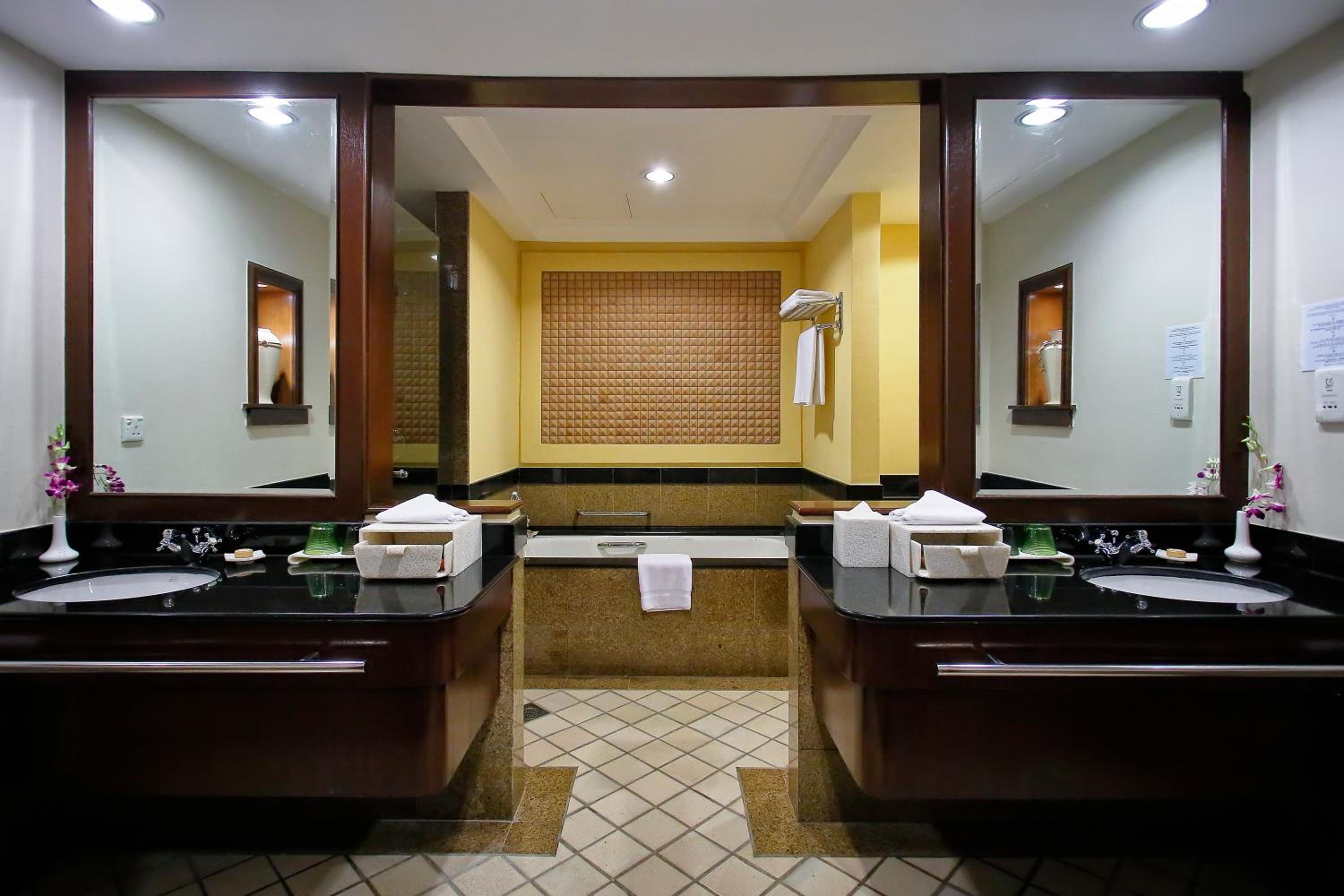 Magellan Club Suite King - Photo 5
