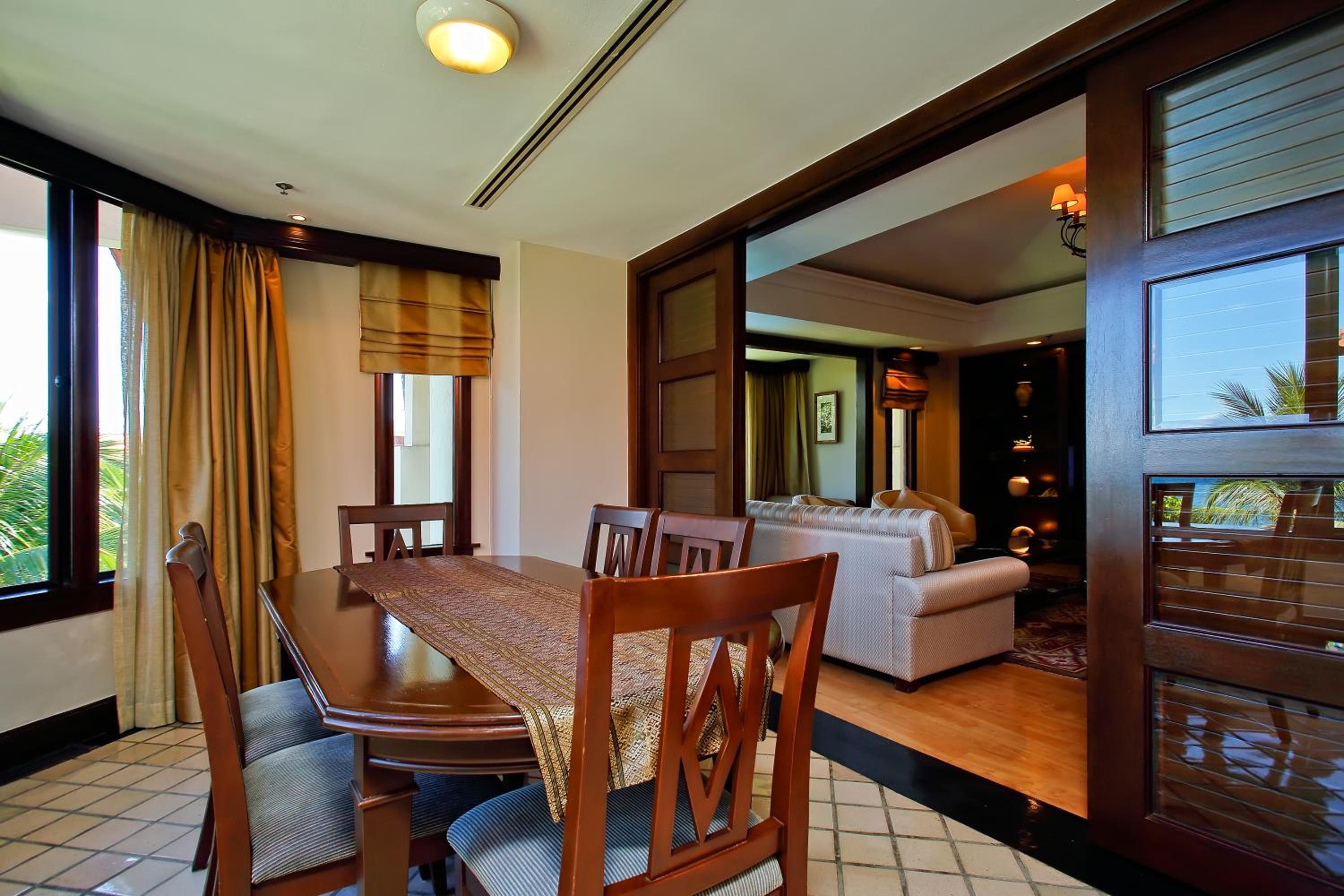 Magellan Club Suite King - Photo 6