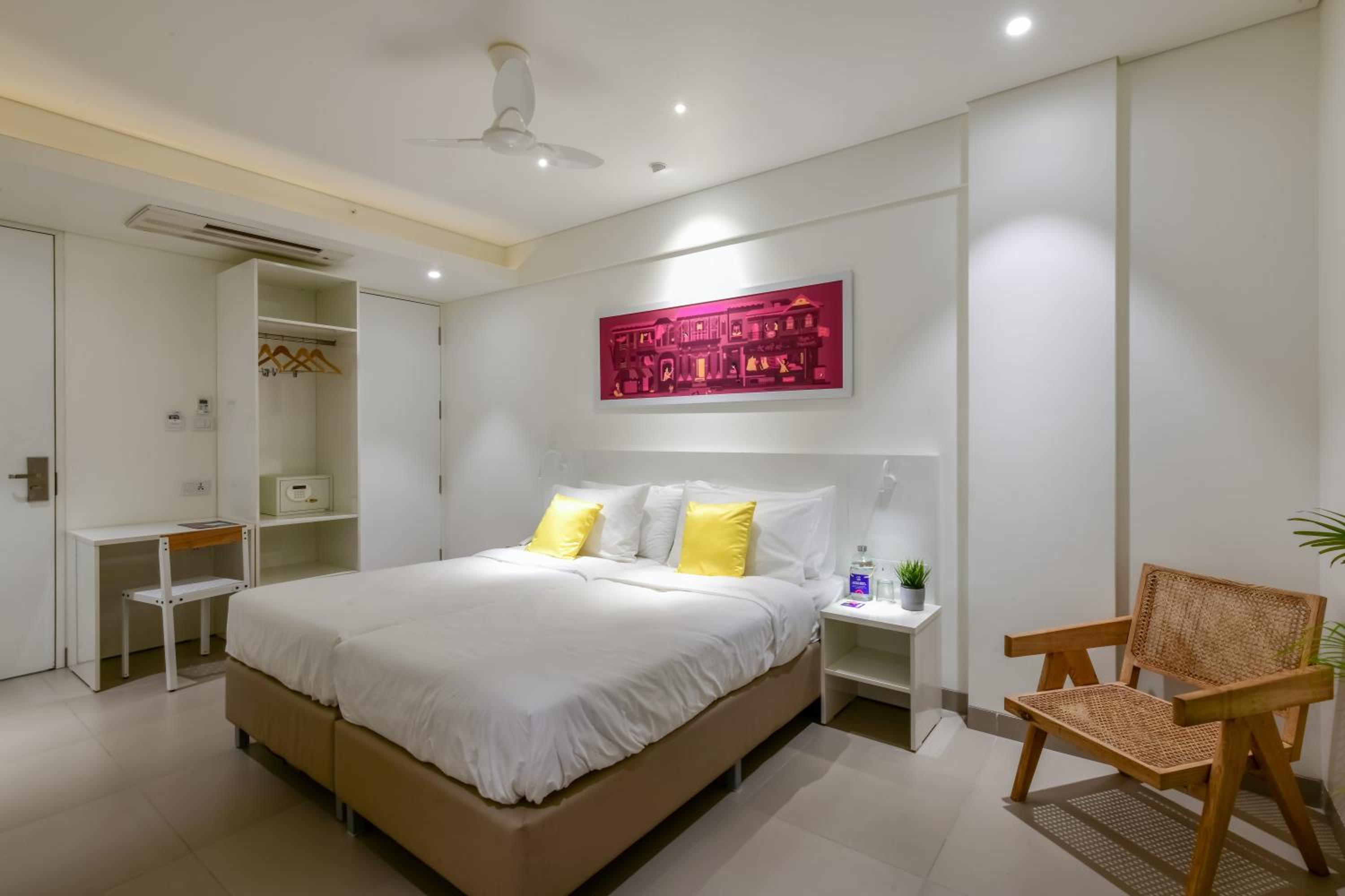 Grand Twin Room - Photo 3