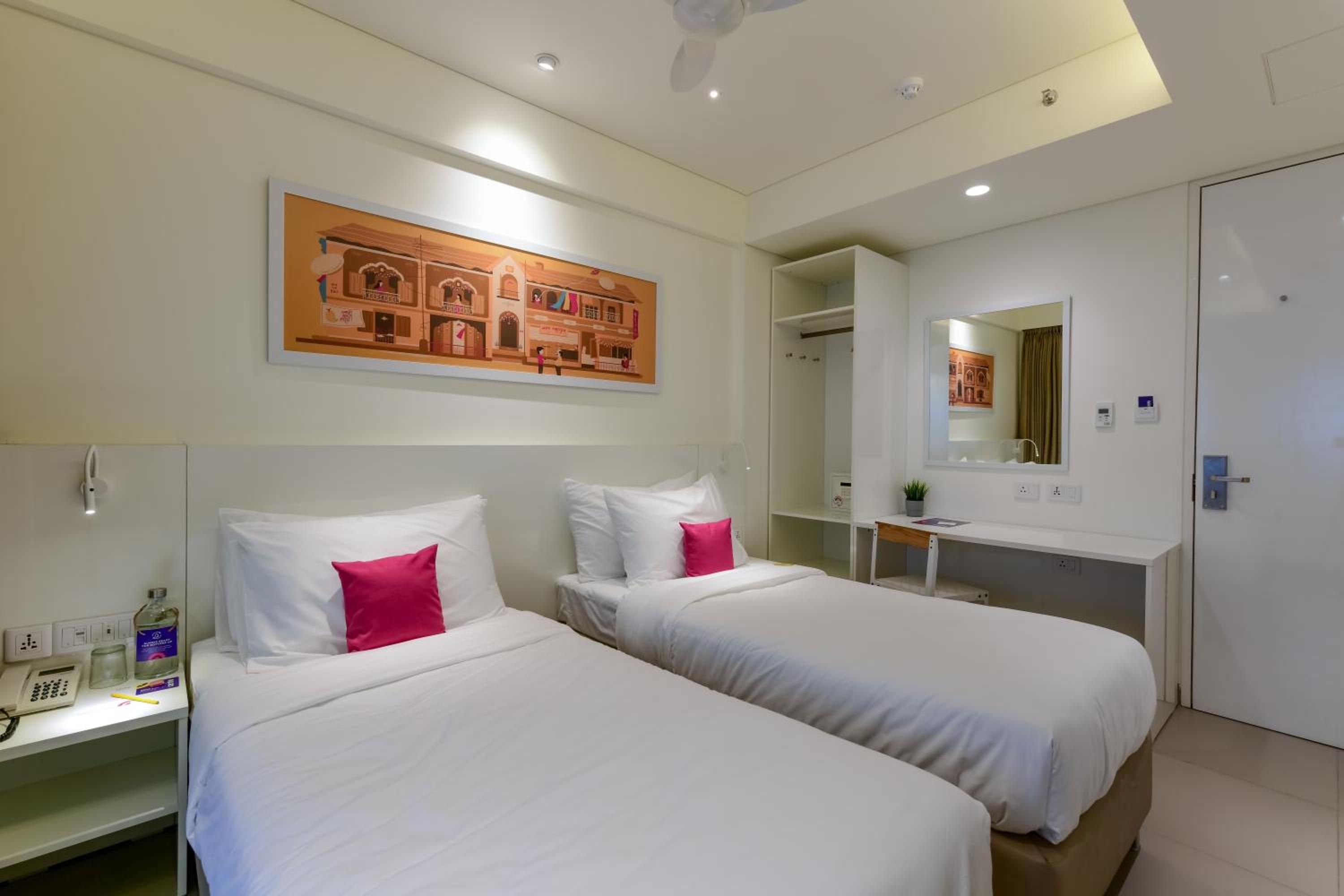 Superior Twin Room - Photo 7