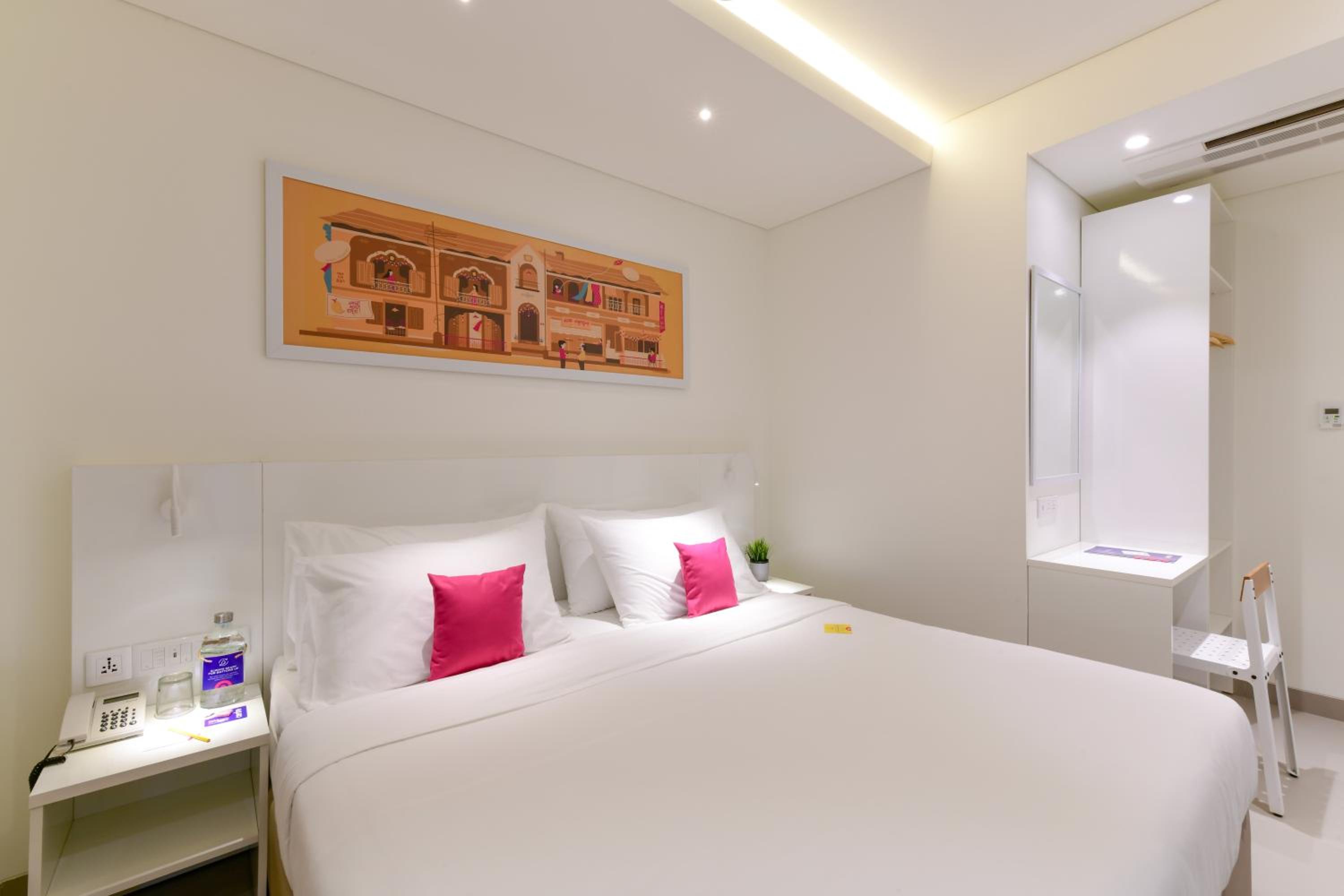 Cozy Double Room - Photo 2