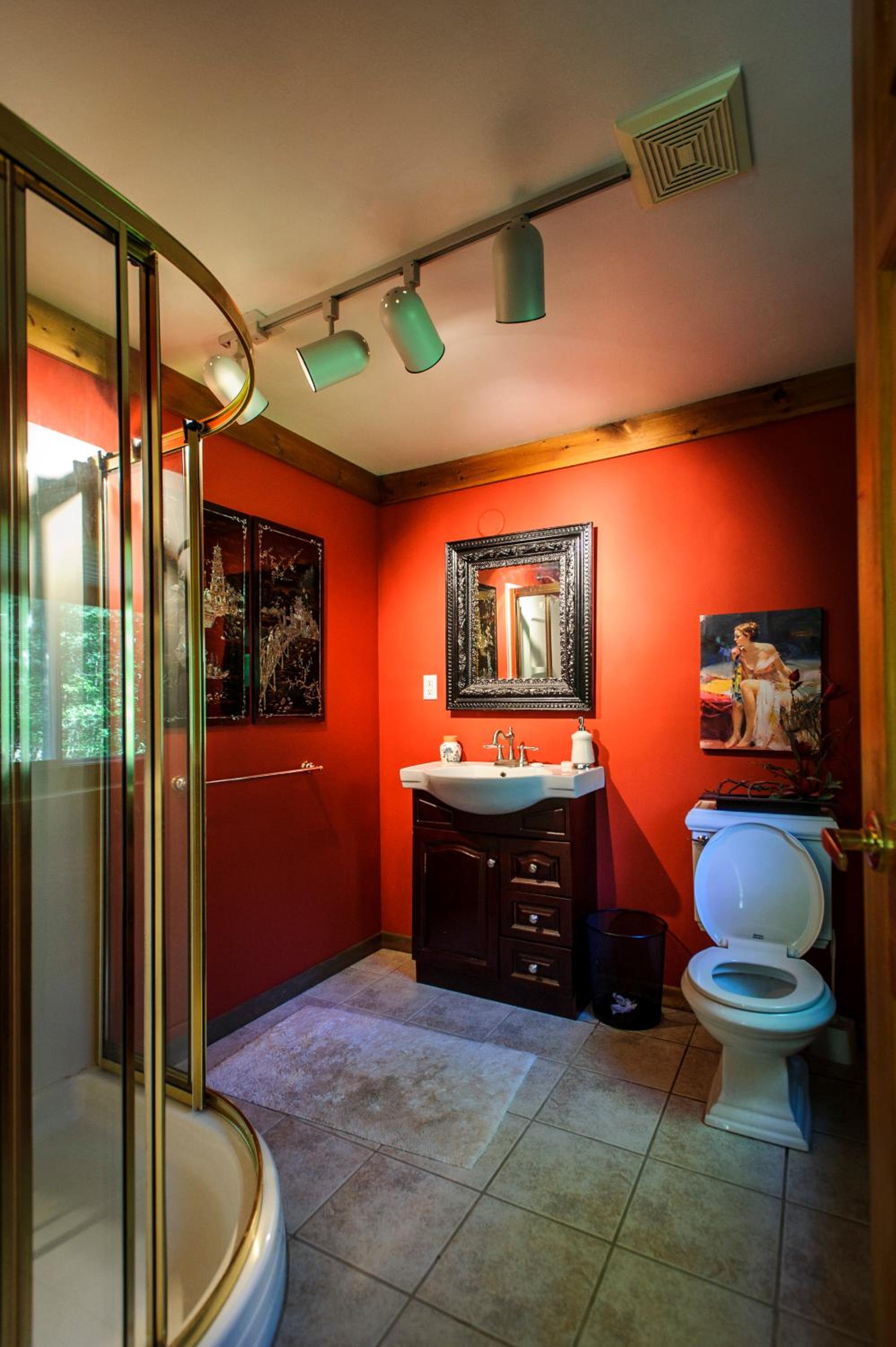 Queen Suite photo 3